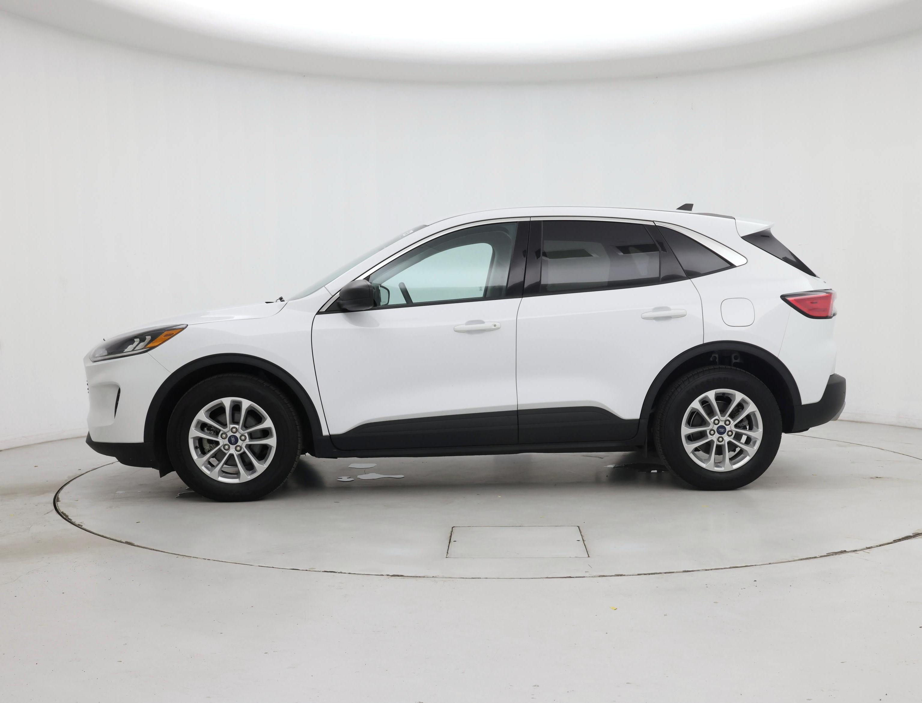 Thumbnail: 2022 Ford Escape - 3