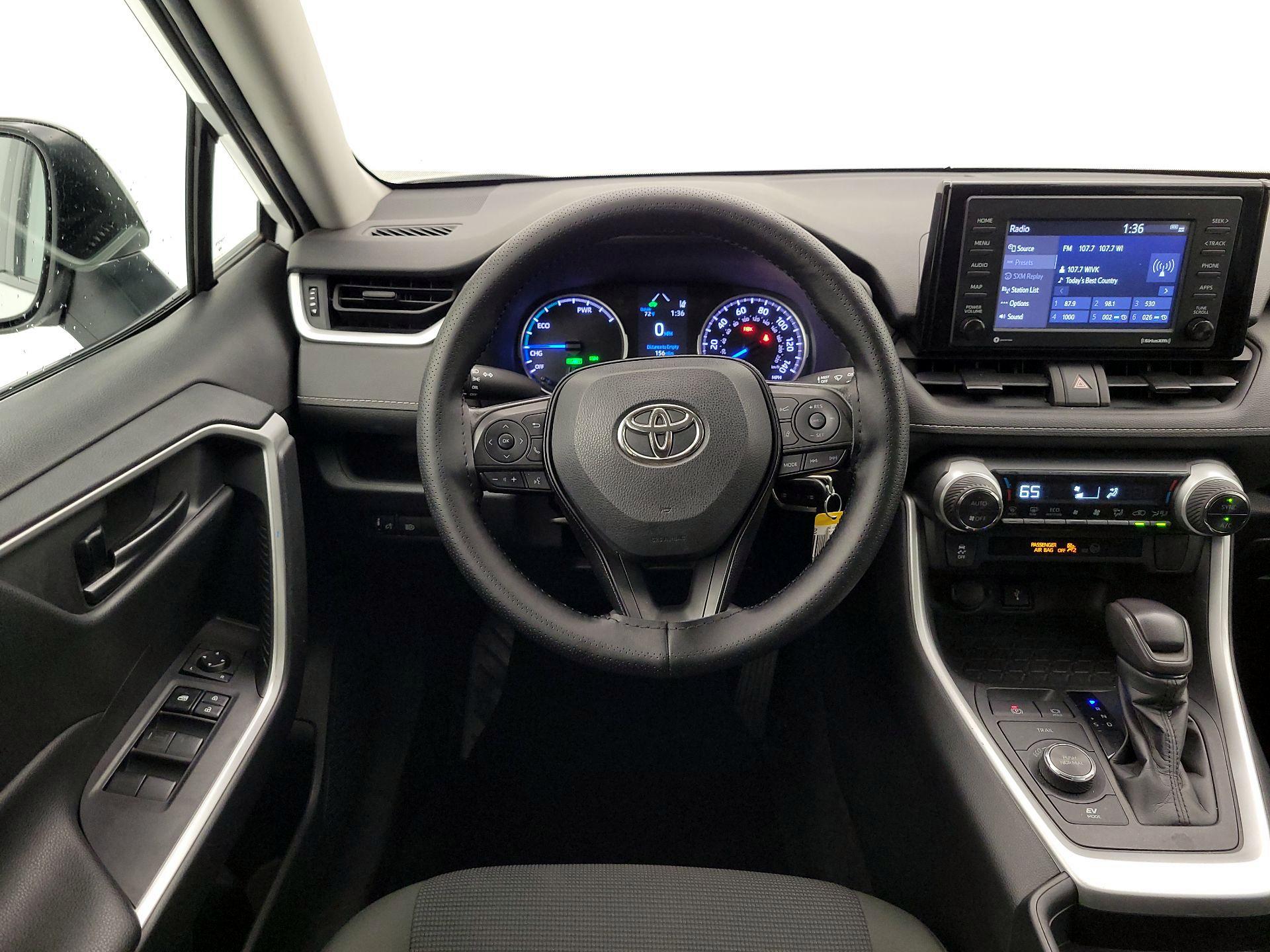 Thumbnail: 2021 Toyota RAV4 - 10