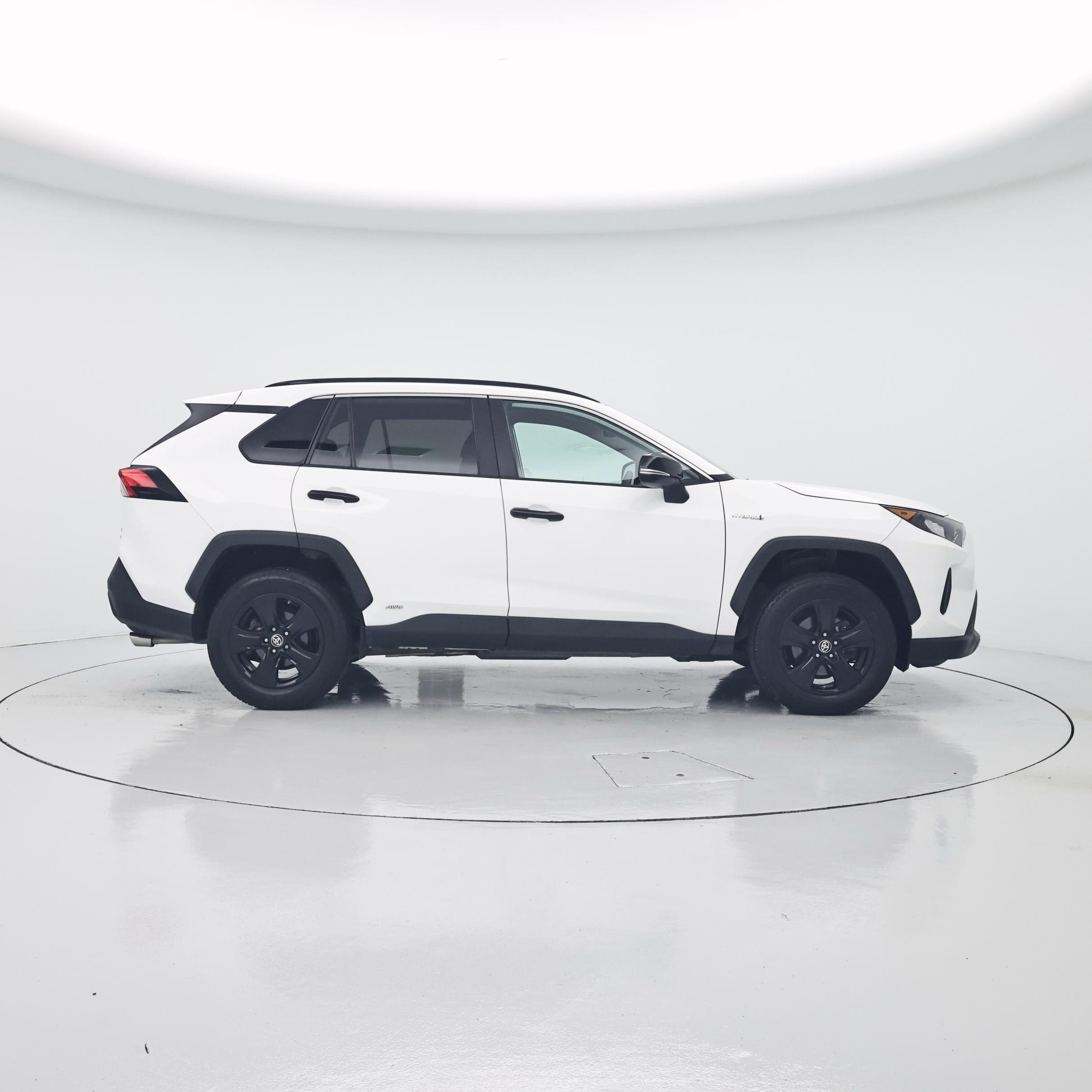 Thumbnail: 2021 Toyota RAV4 - 7