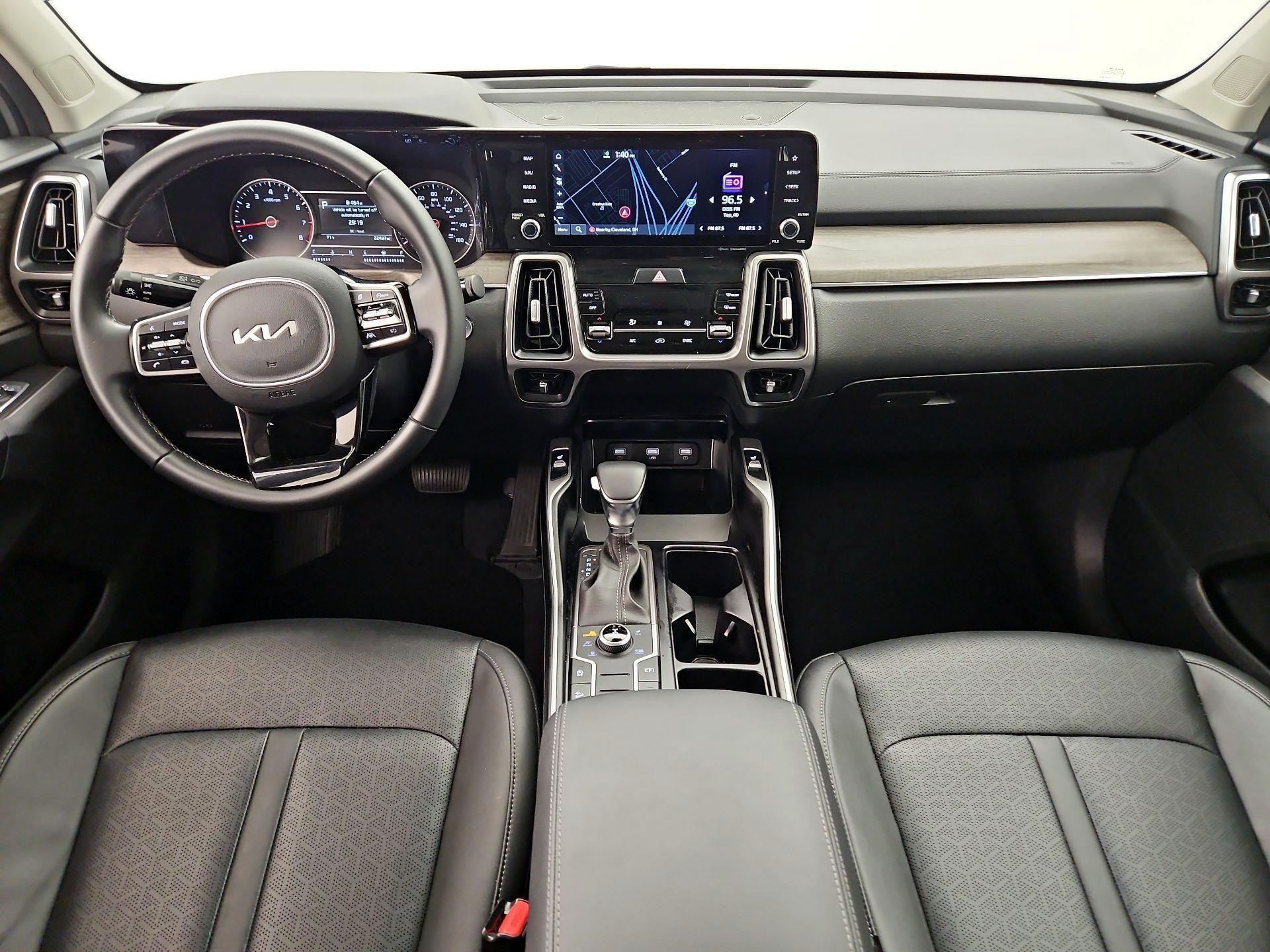 Thumbnail: 2022 Kia Sorento - 9