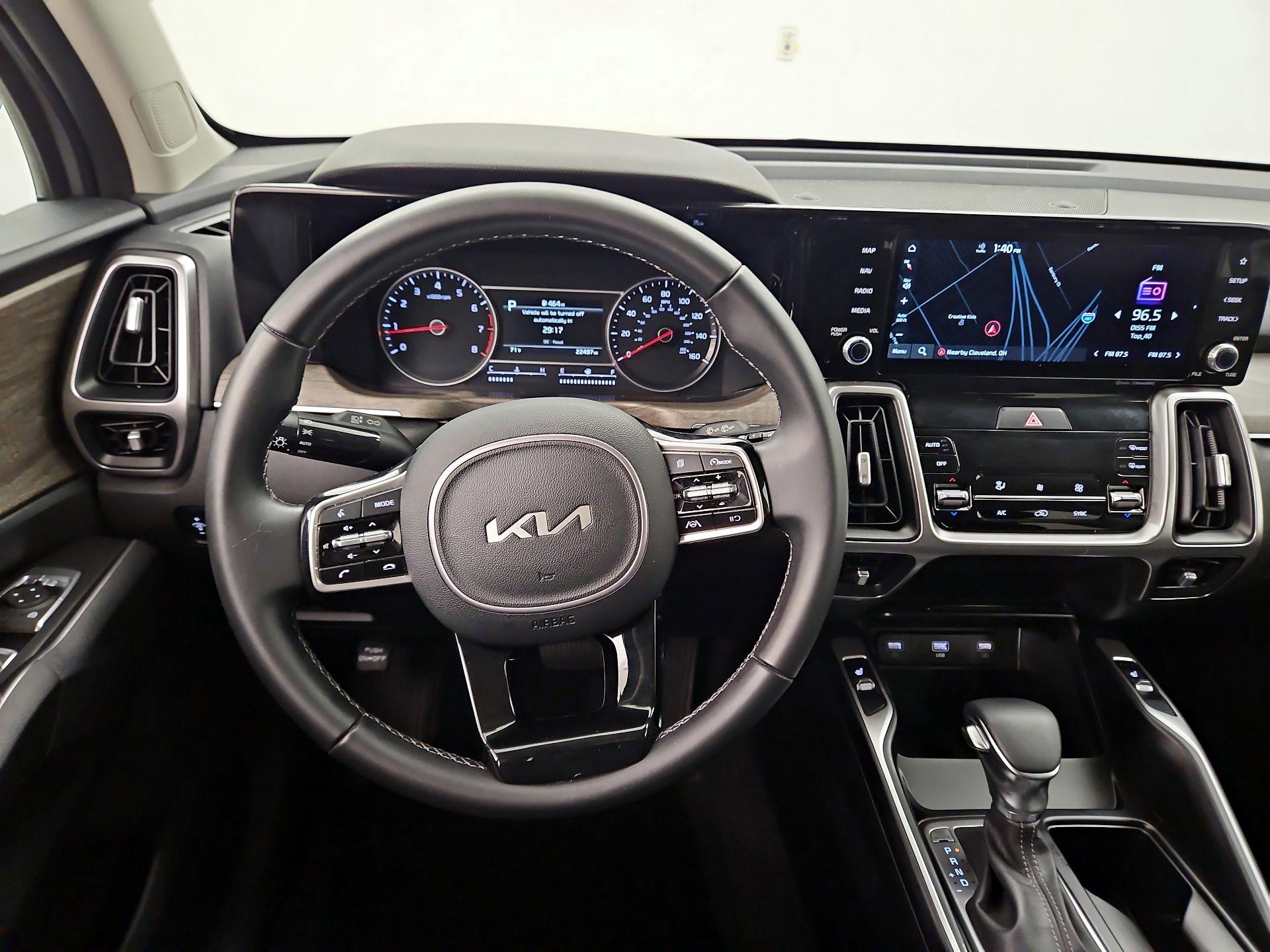 Thumbnail: 2022 Kia Sorento - 10