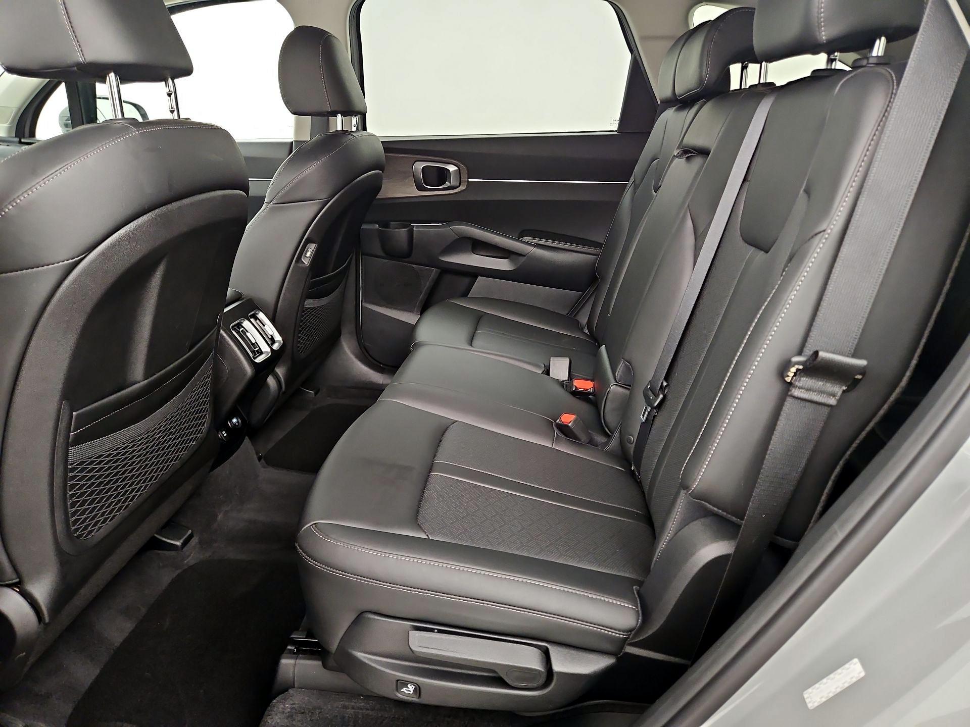 Thumbnail: 2022 Kia Sorento - 20