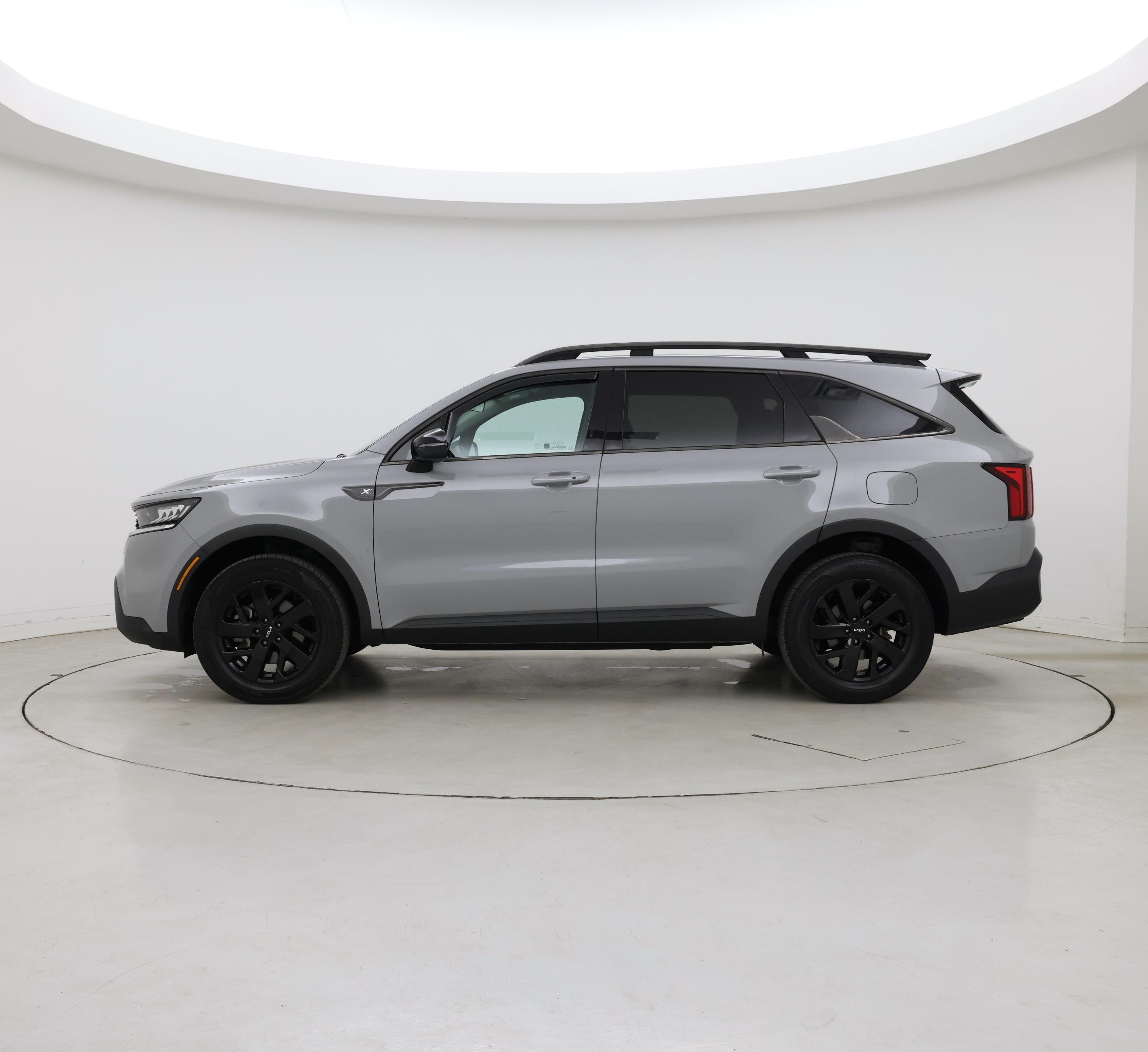 Thumbnail: 2022 Kia Sorento - 3