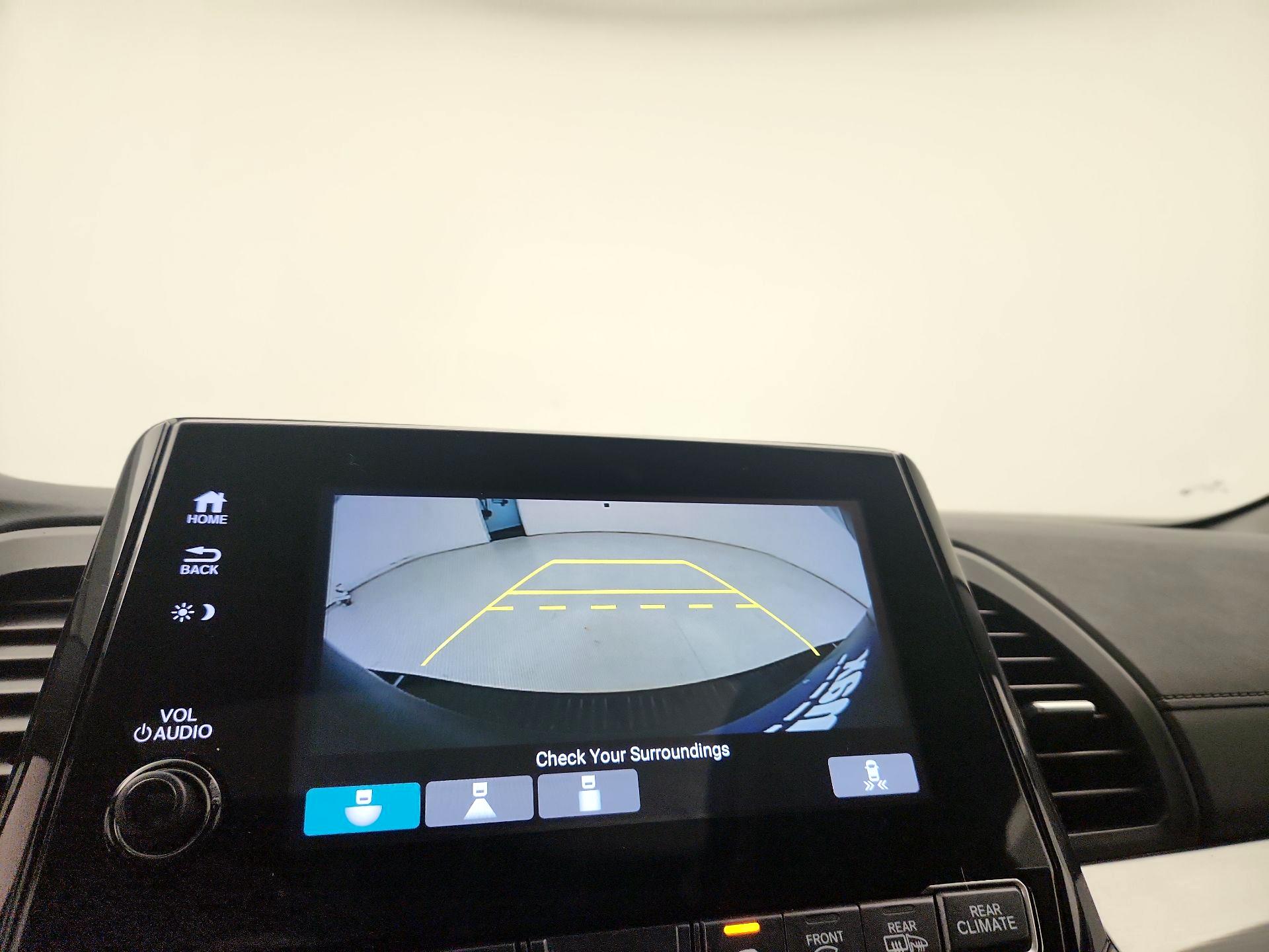 Thumbnail: 2019 Honda Odyssey - 14