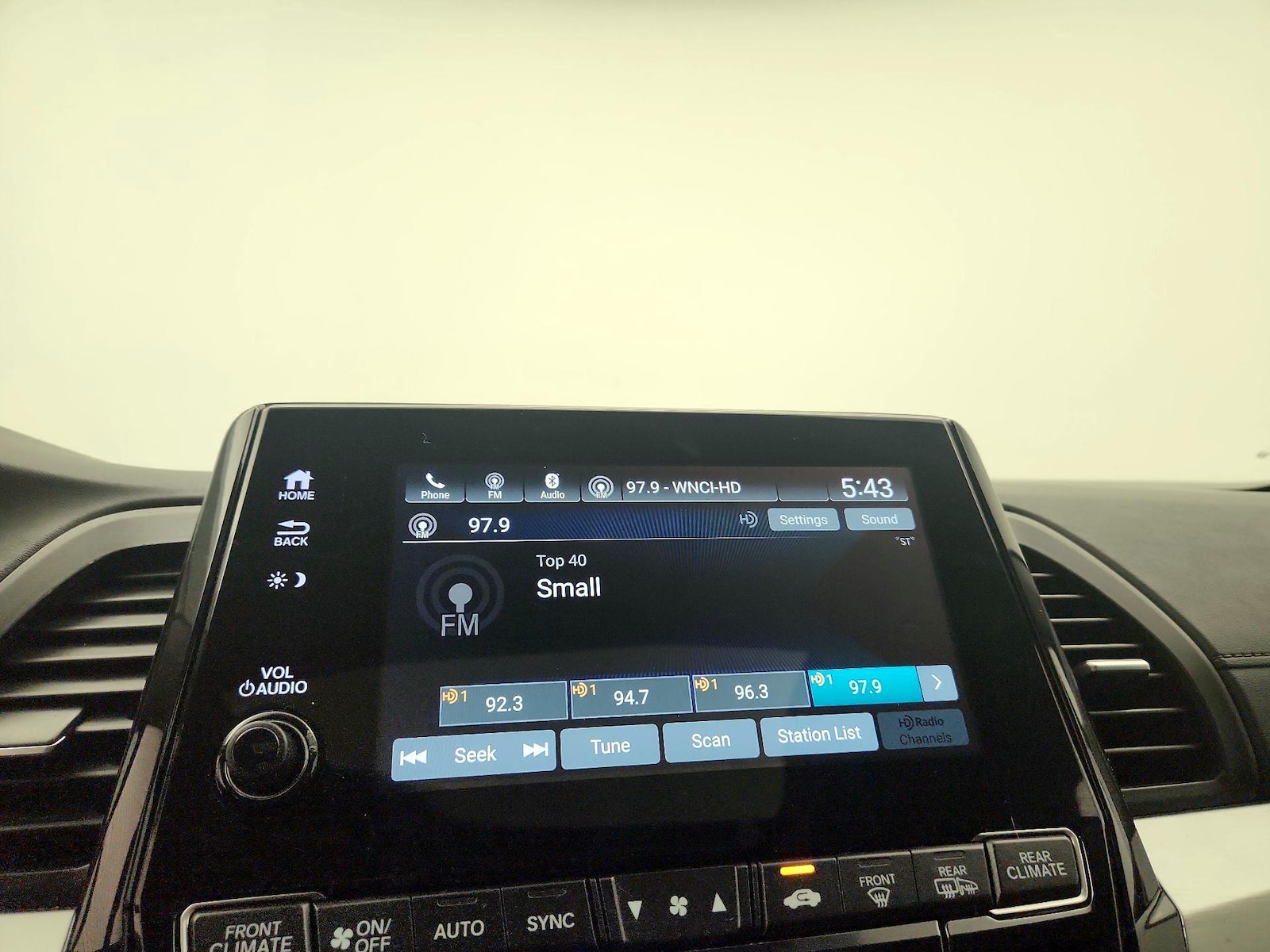 2019 Honda Odyssey EX-L - Photo 16
