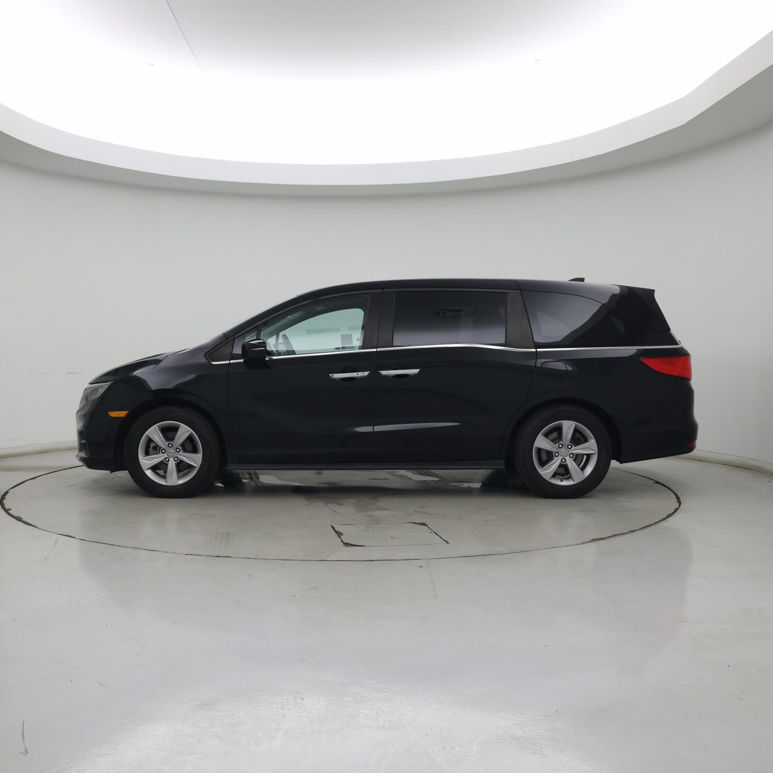Thumbnail: 2019 Honda Odyssey - 3