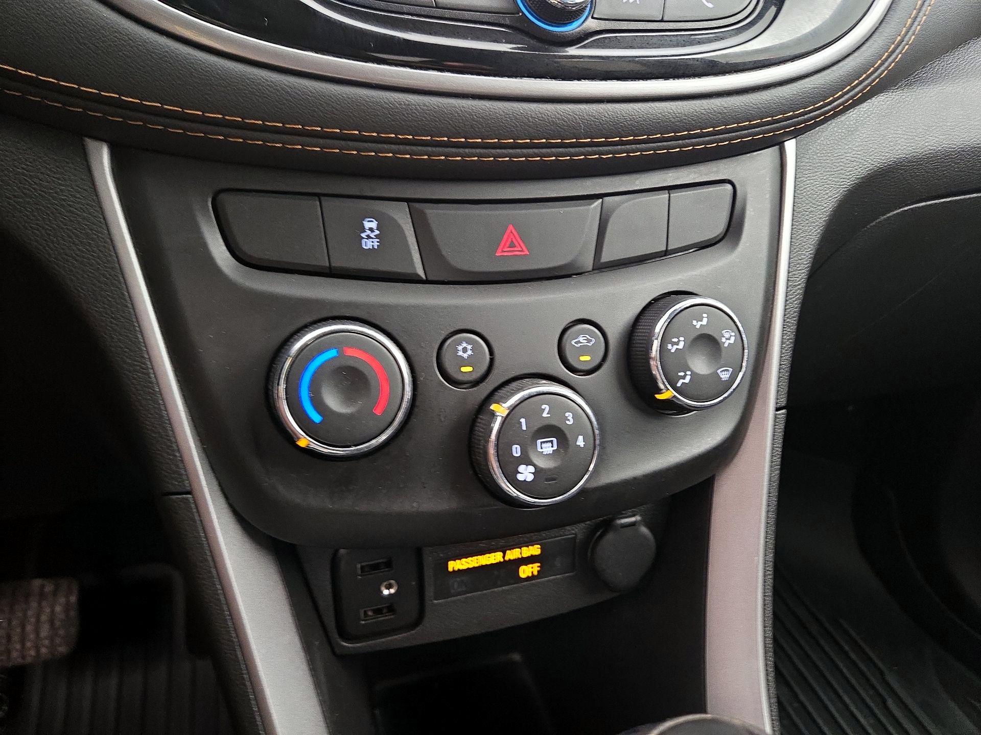 Thumbnail: 2021 Chevrolet Trax - 16