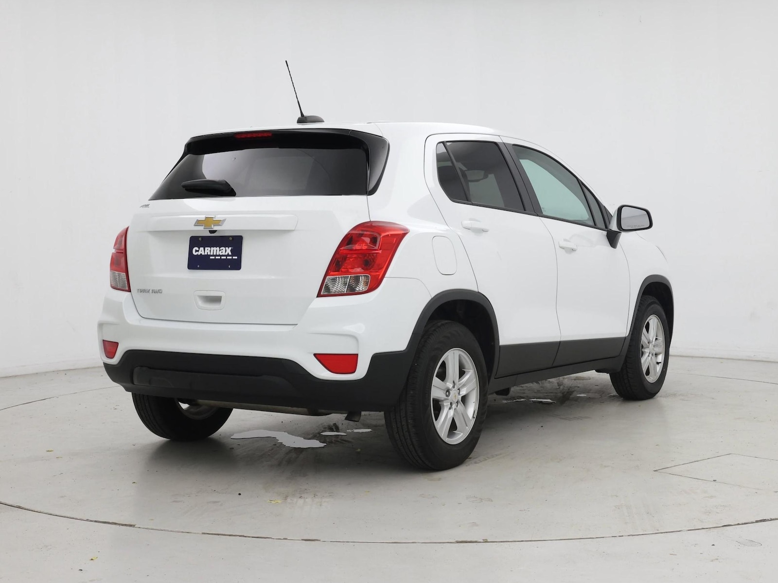 2021 Chevrolet Trax LS - Photo 9