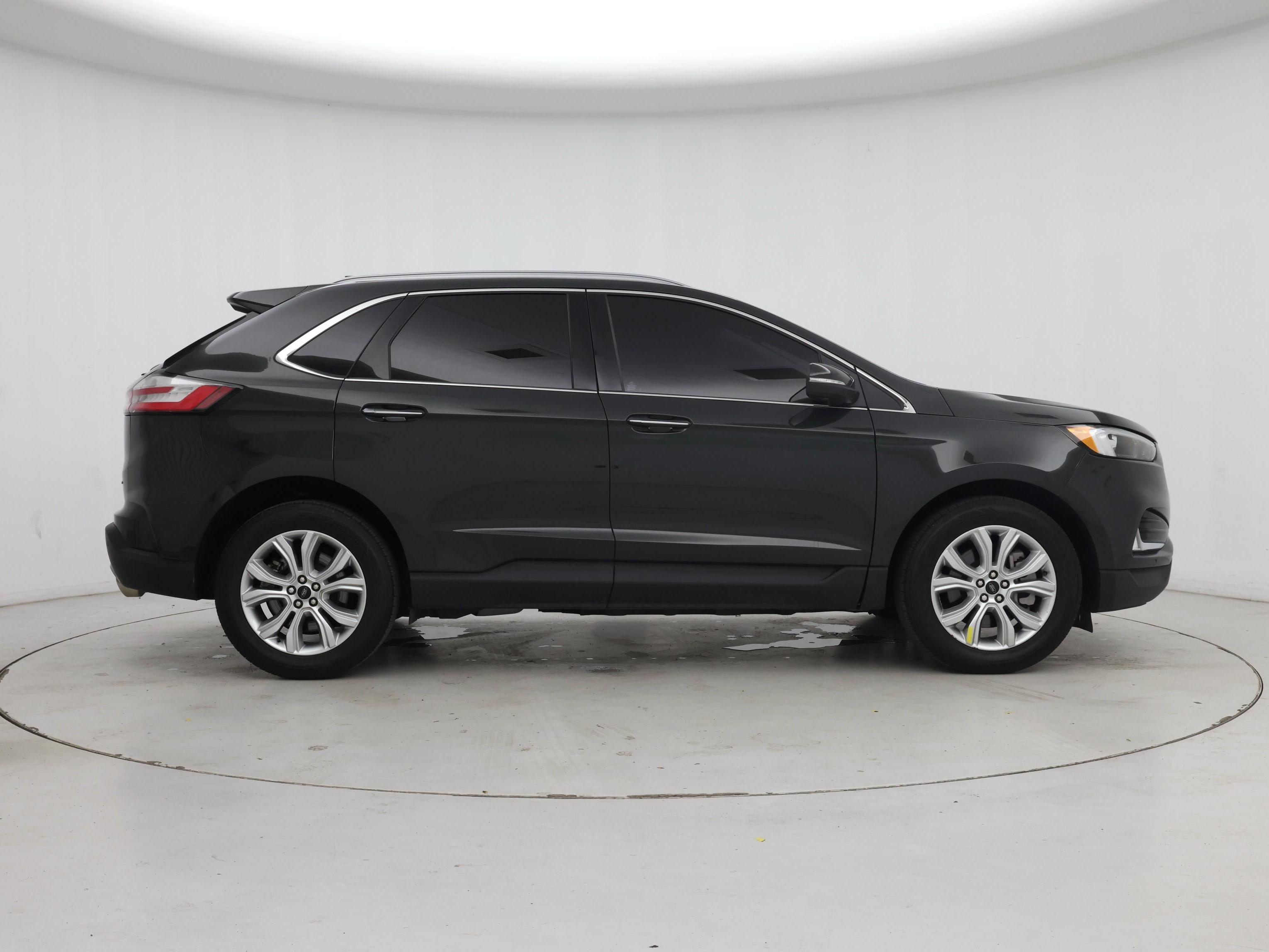 Thumbnail: 2023 Ford Edge - 7
