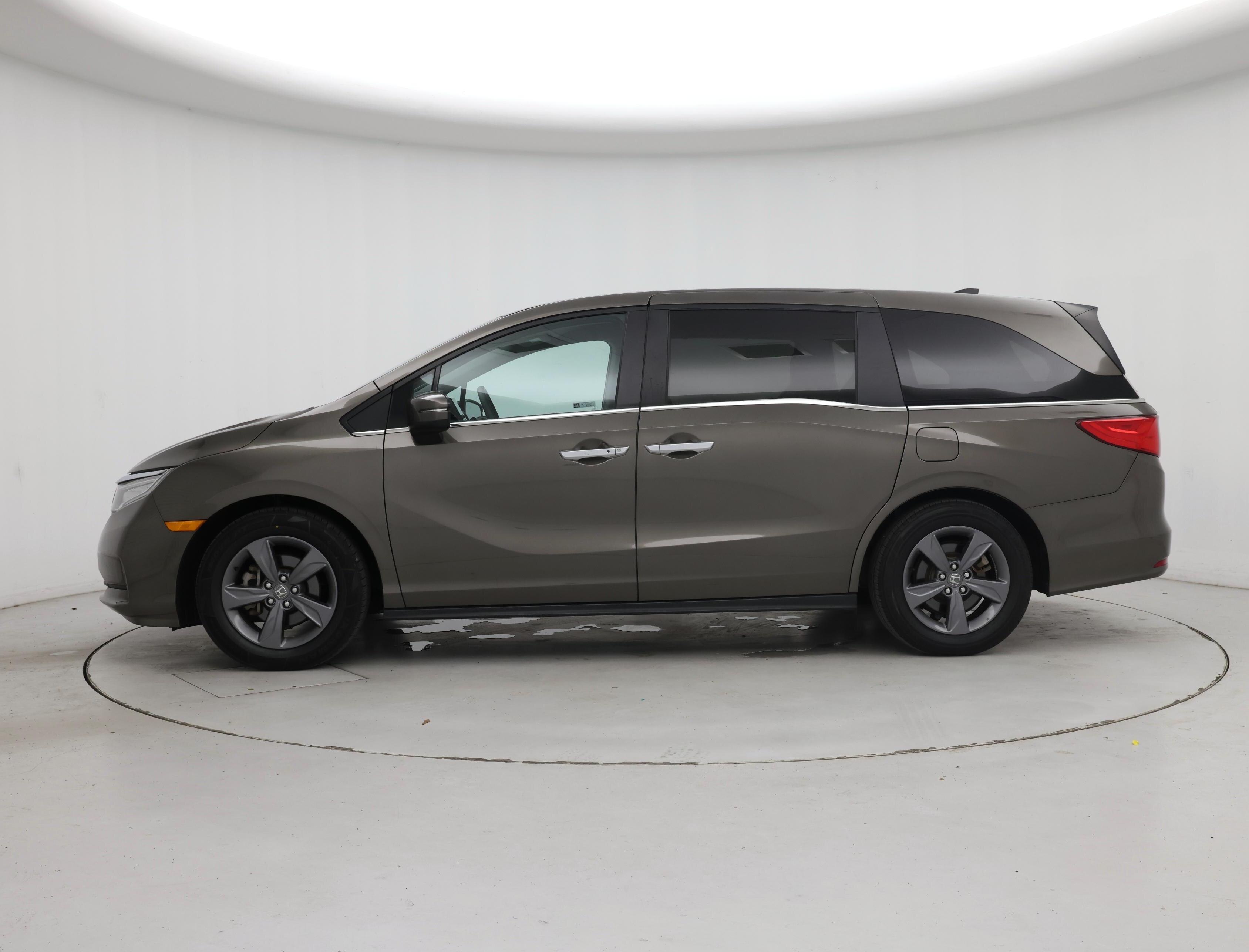 Thumbnail: 2023 Honda Odyssey - 3