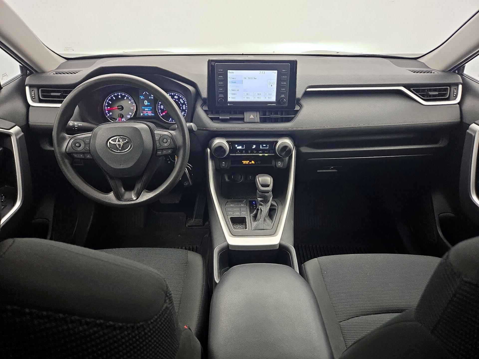 Thumbnail: 2022 Toyota RAV4 - 9