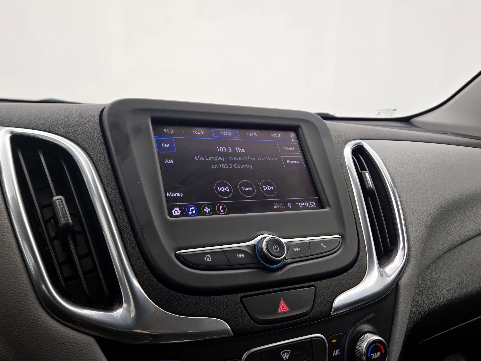 Thumbnail: 2020 Chevrolet Equinox - 15