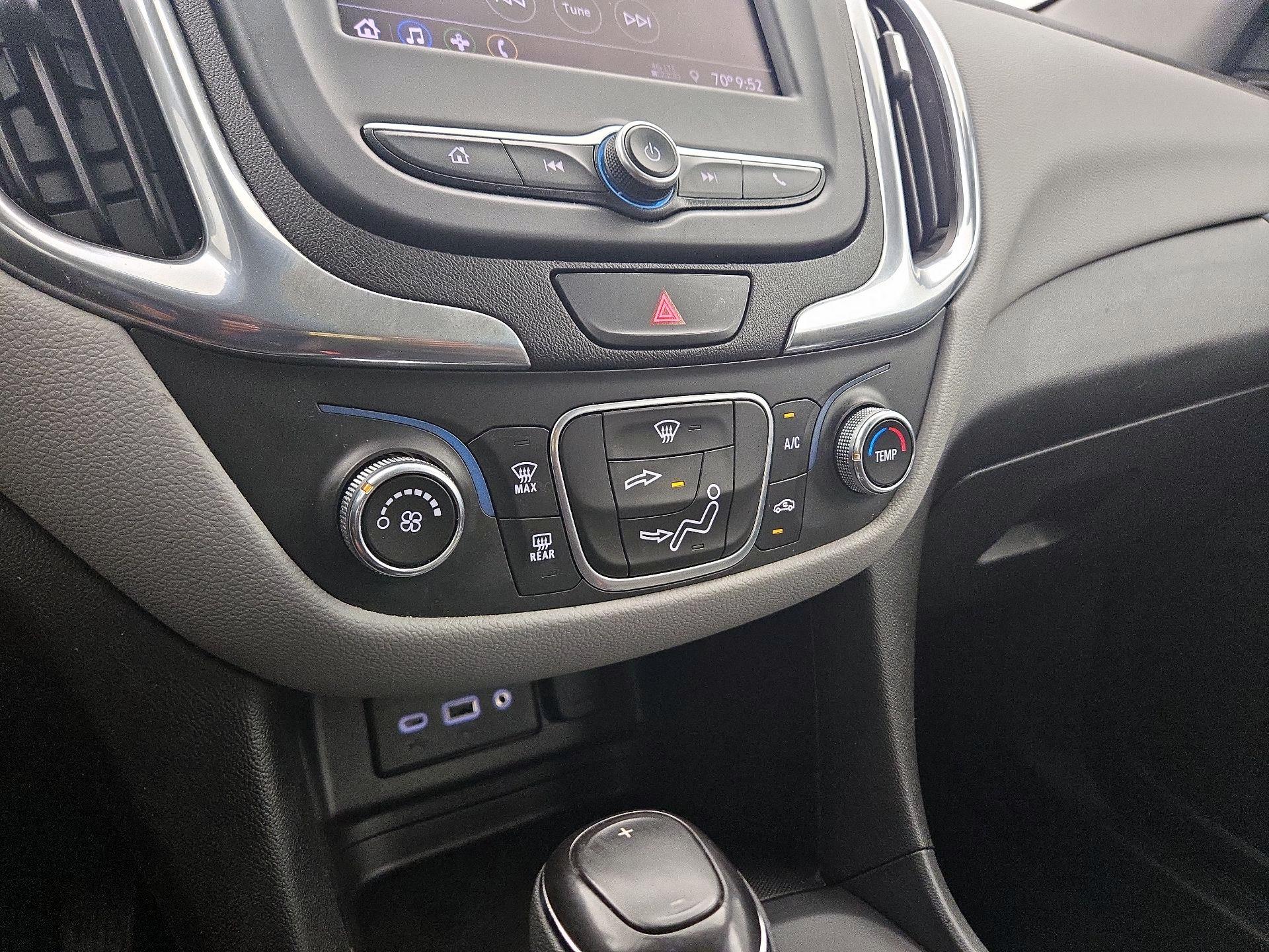 Thumbnail: 2020 Chevrolet Equinox - 16