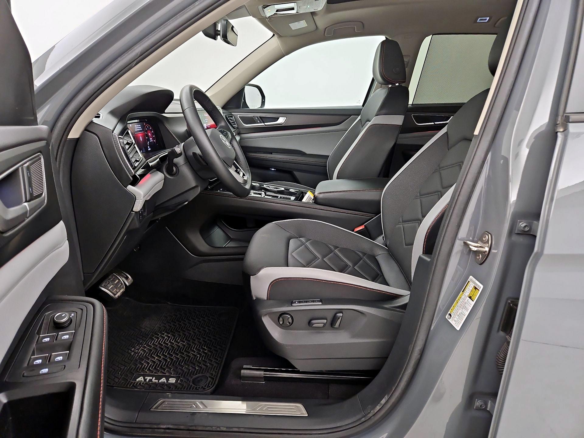 Thumbnail: 2024 Volkswagen Atlas - 11