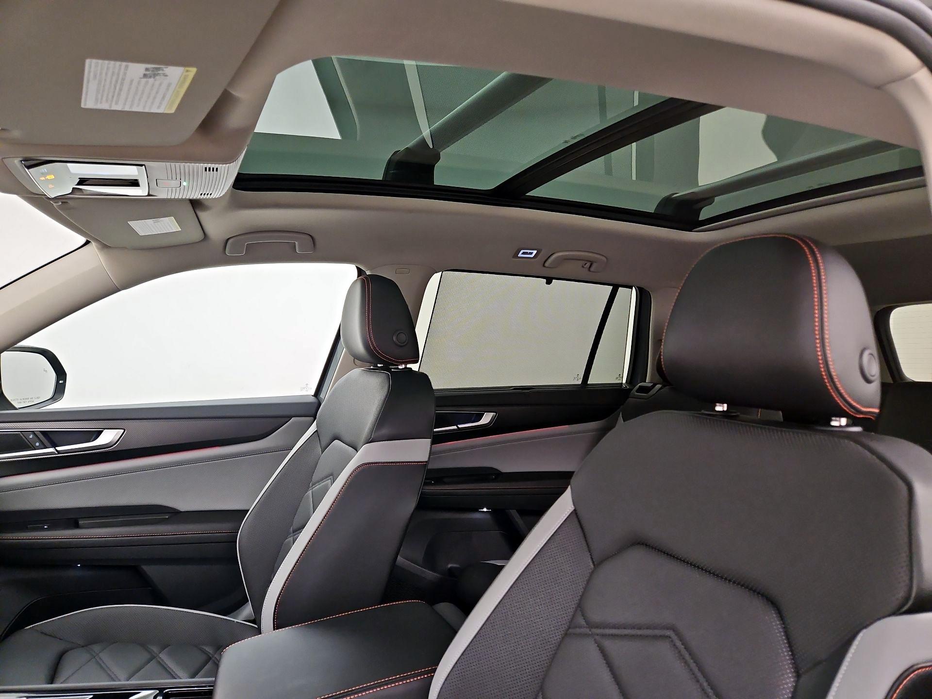 Thumbnail: 2024 Volkswagen Atlas - 19