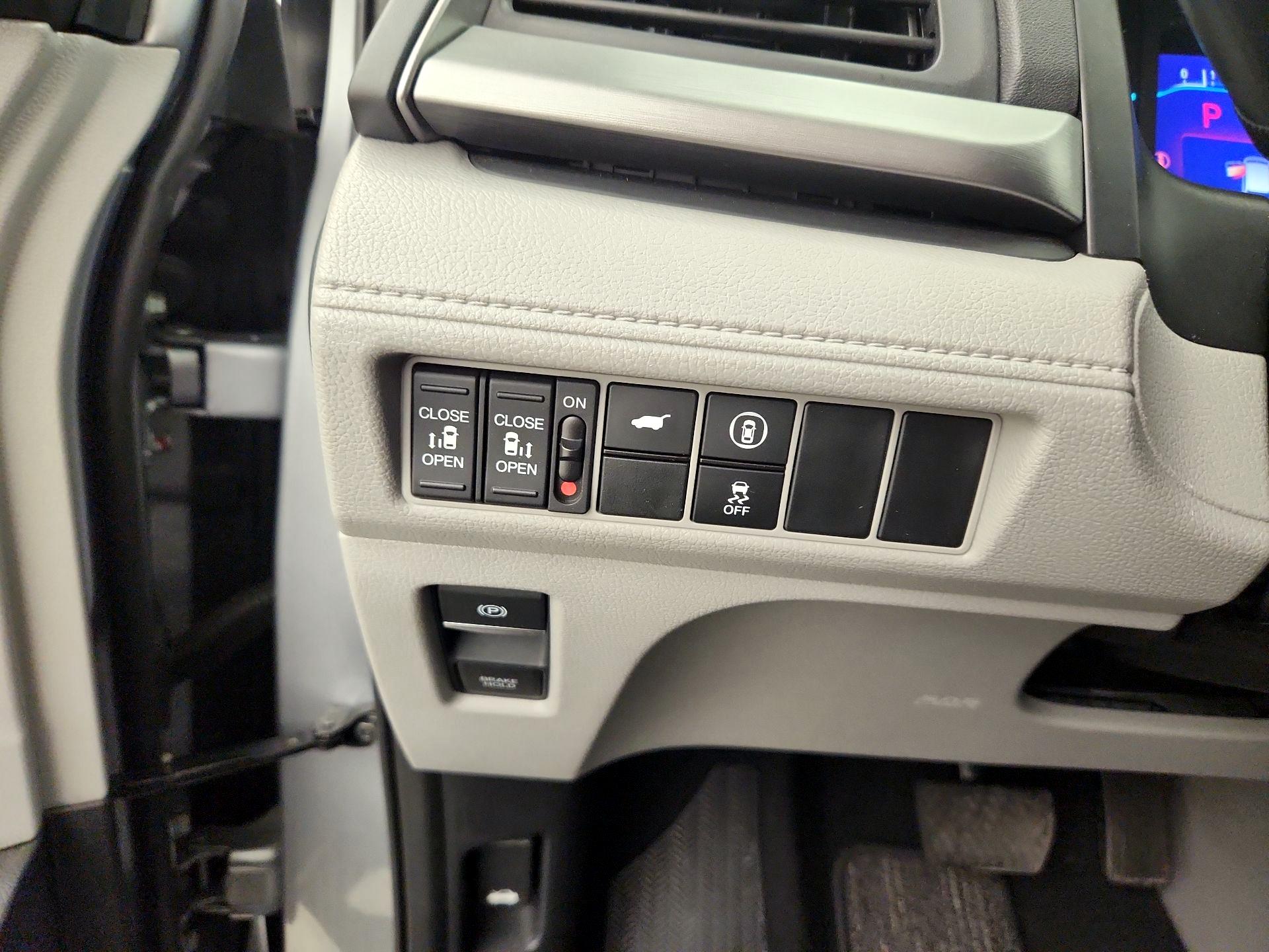 Thumbnail: 2021 Honda Odyssey - 13