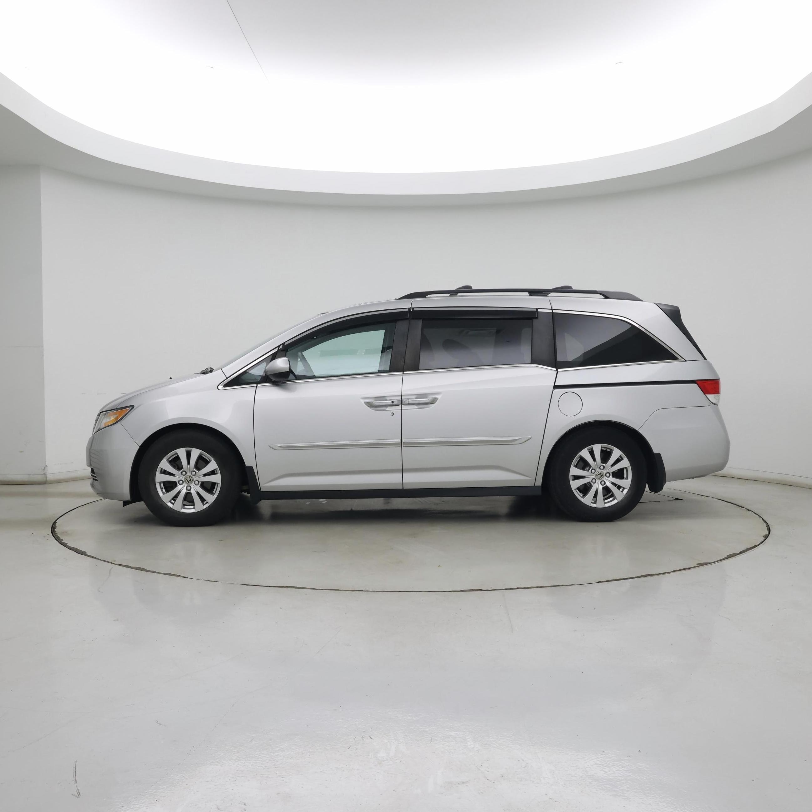 Thumbnail: 2014 Honda Odyssey - 3