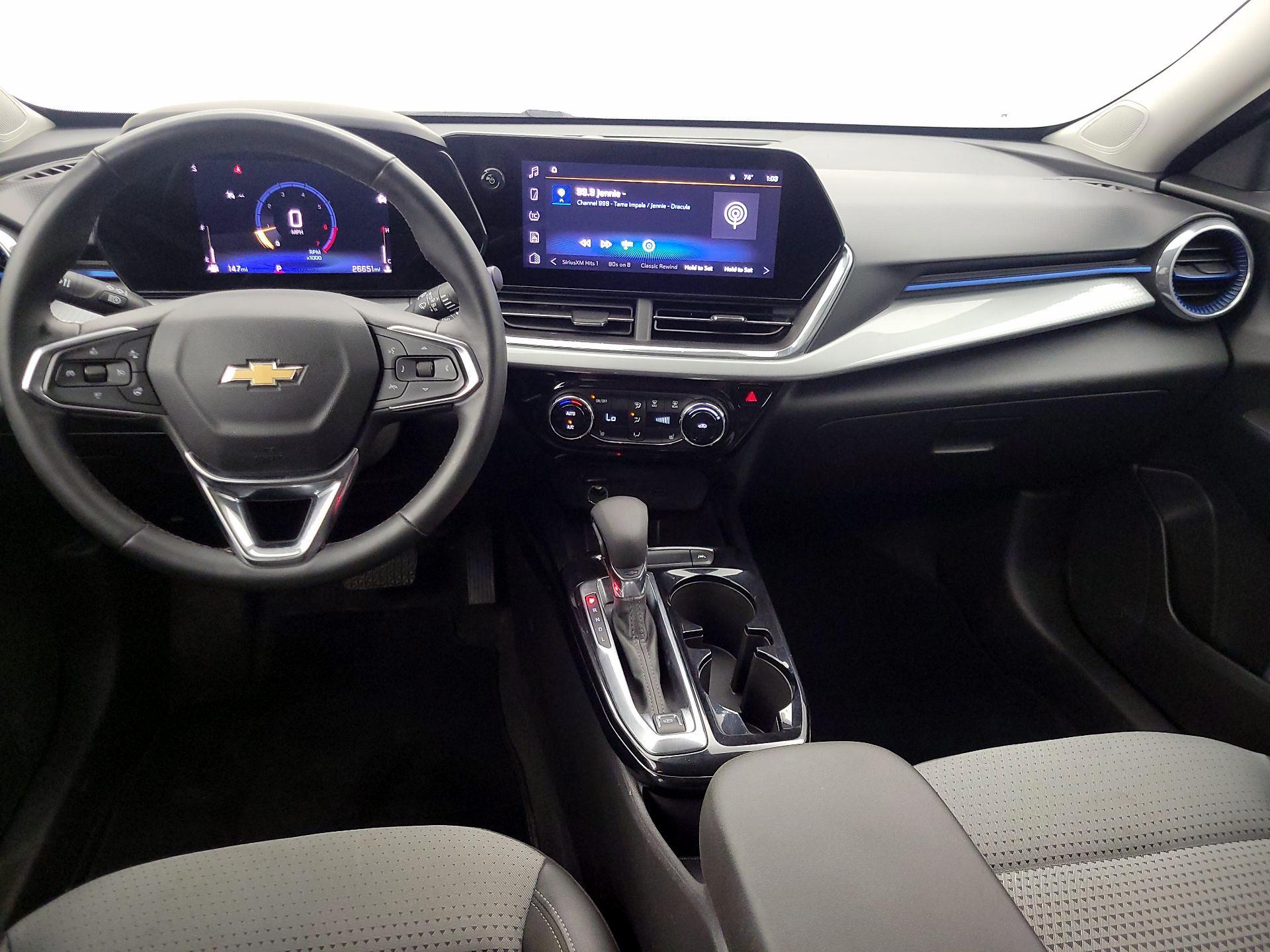 Thumbnail: 2025 Chevrolet Trax - 9