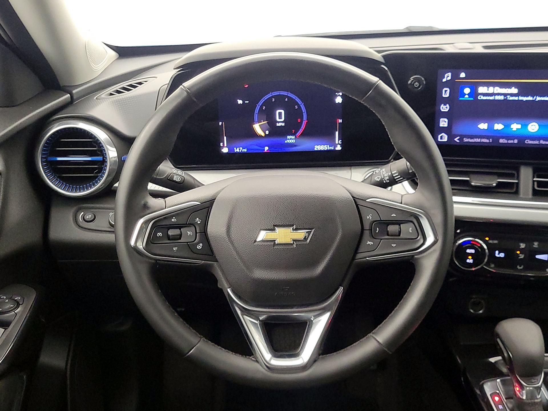 Thumbnail: 2025 Chevrolet Trax - 10