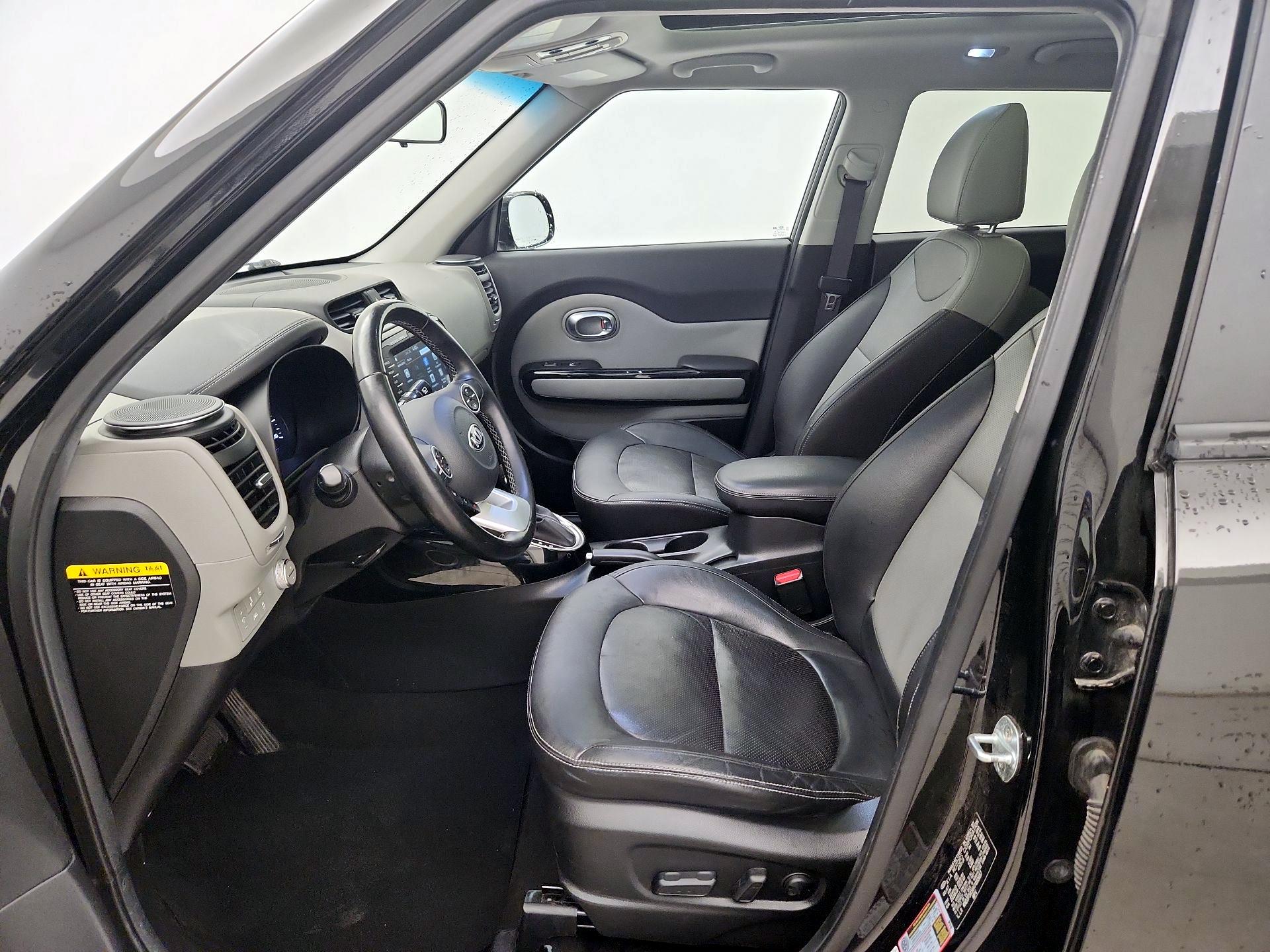 Thumbnail: 2017 Kia Soul - 11