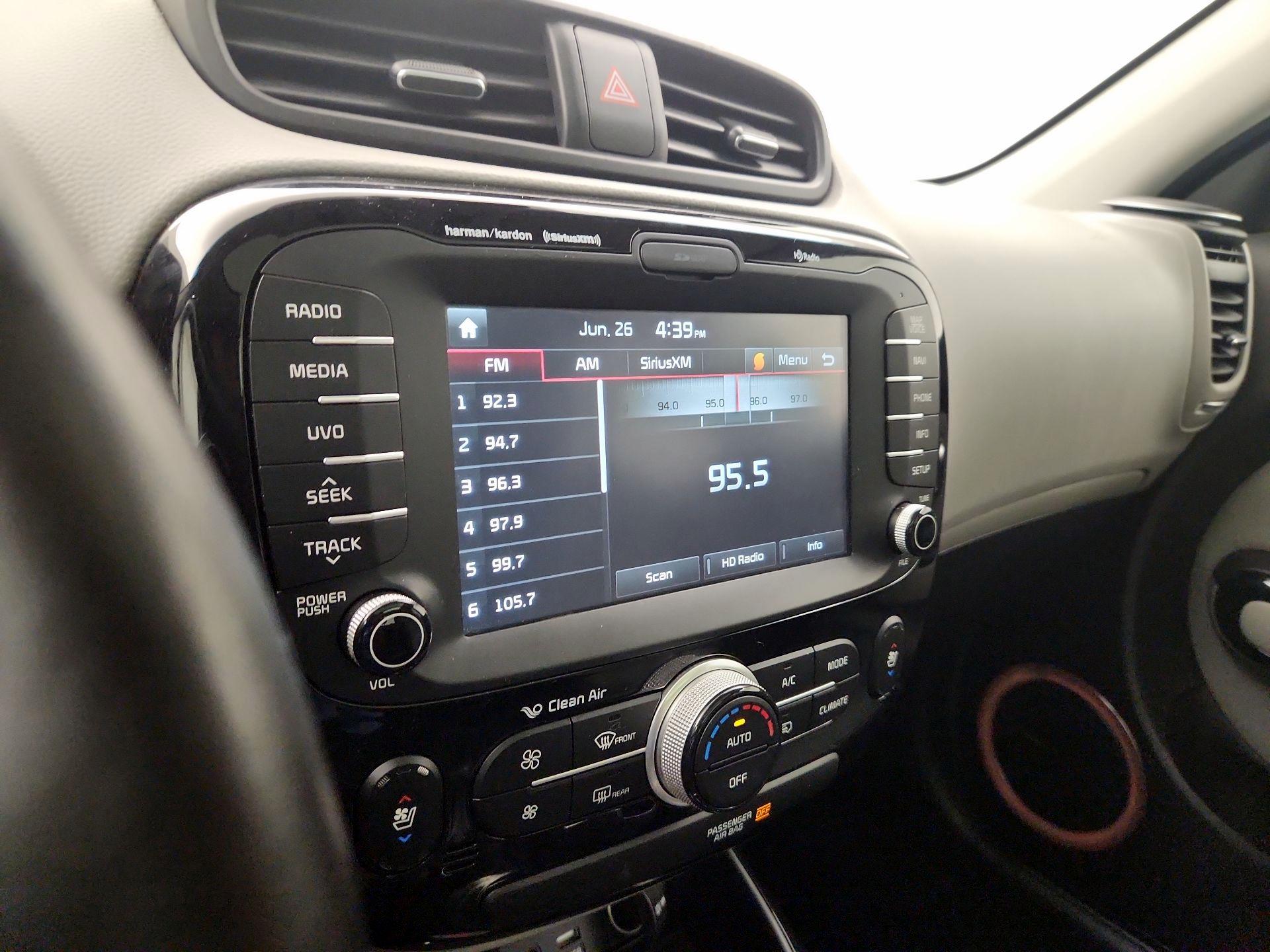 Thumbnail: 2017 Kia Soul - 15