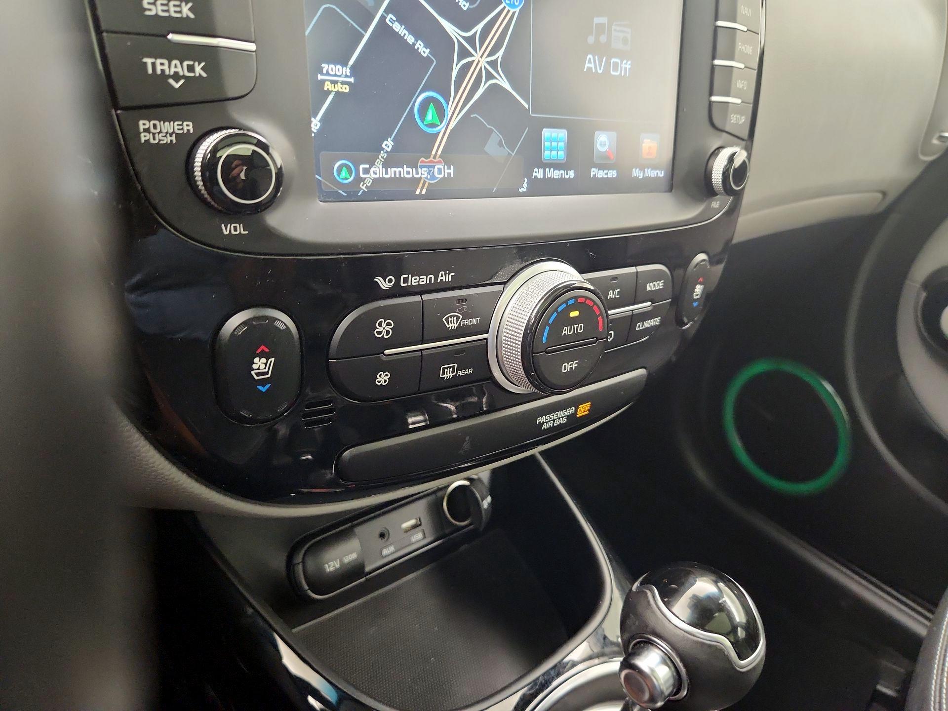 Thumbnail: 2017 Kia Soul - 16