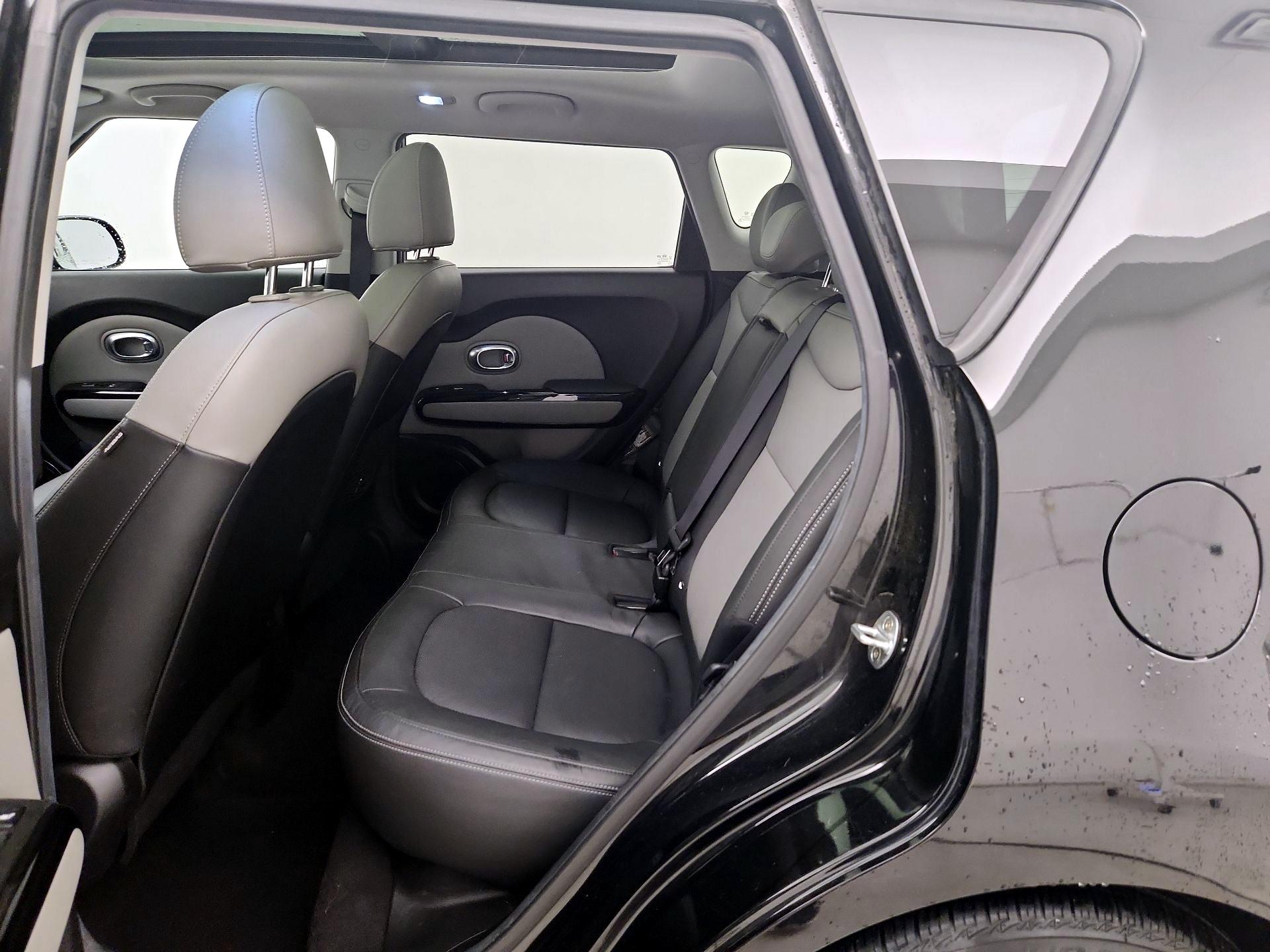 Thumbnail: 2017 Kia Soul - 20