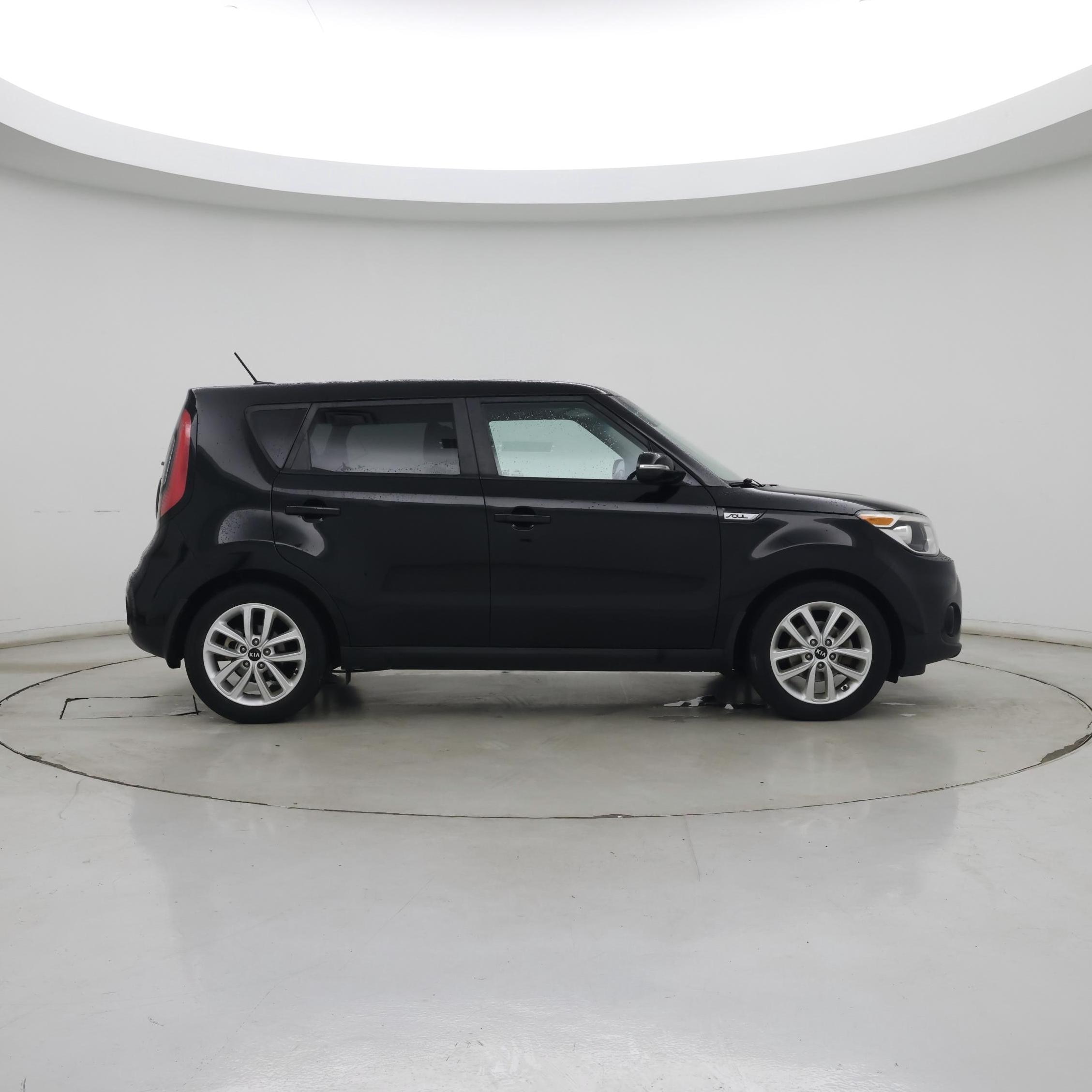Thumbnail: 2017 Kia Soul - 7