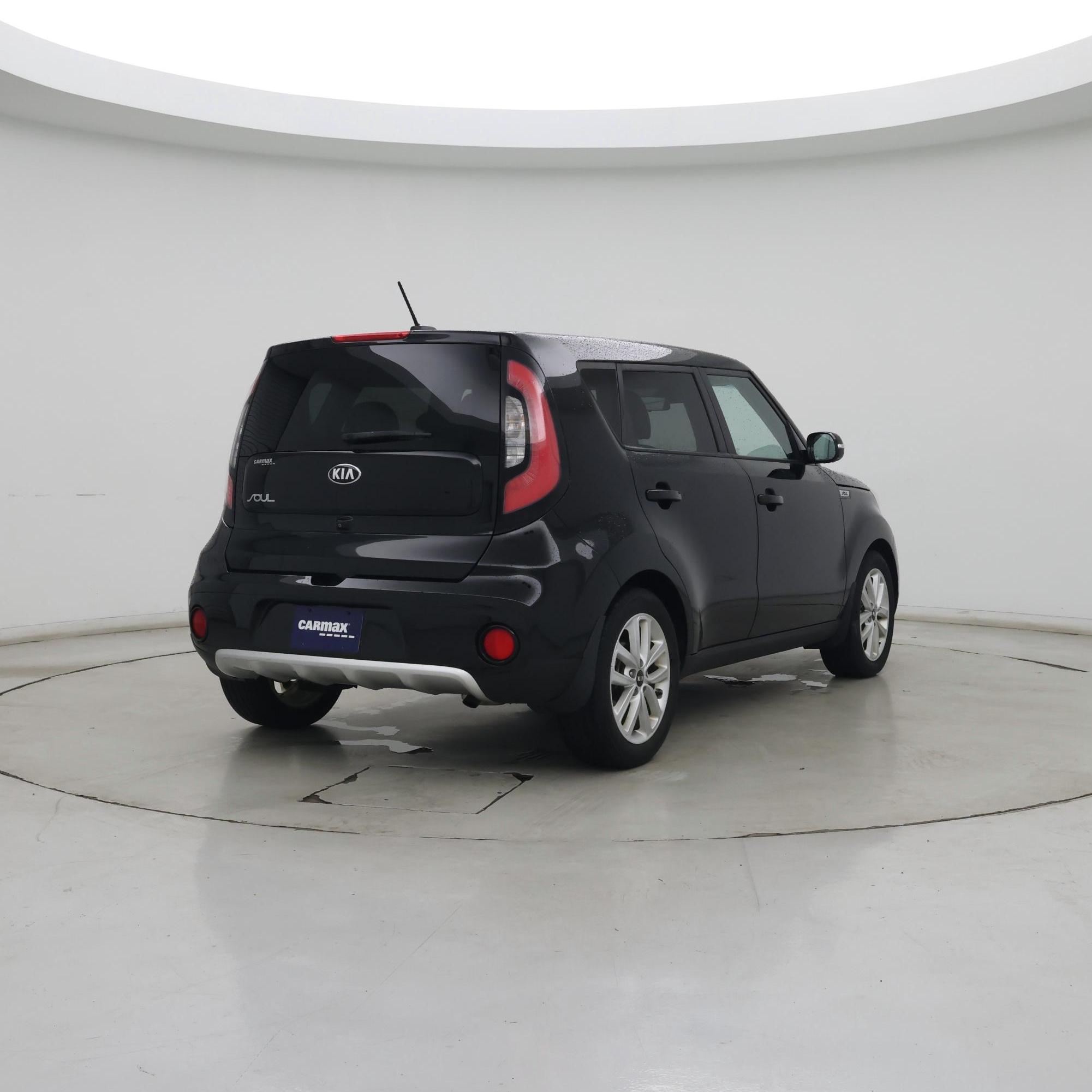 Thumbnail: 2017 Kia Soul - 8