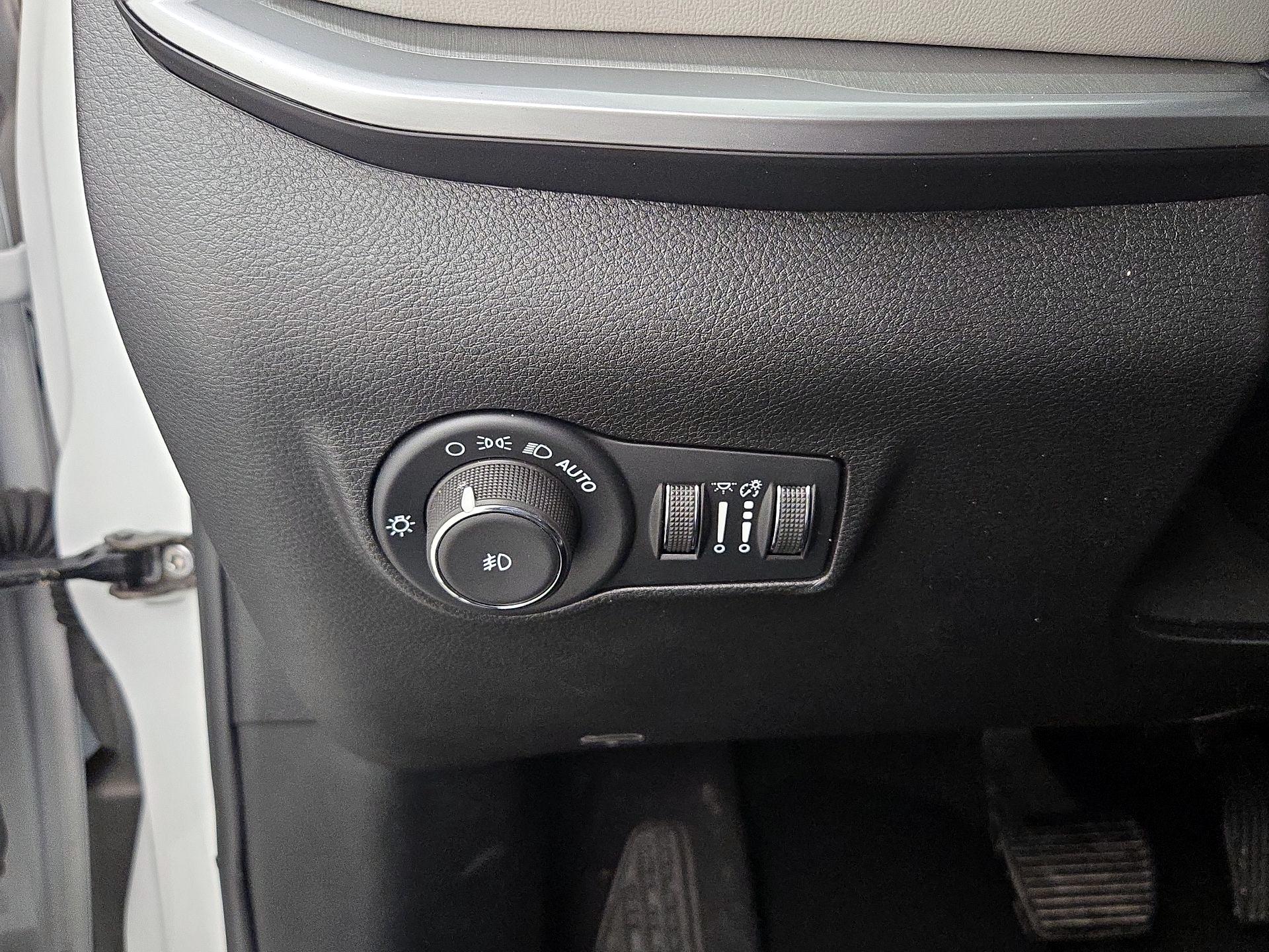 Thumbnail: 2025 Jeep Compass - 13
