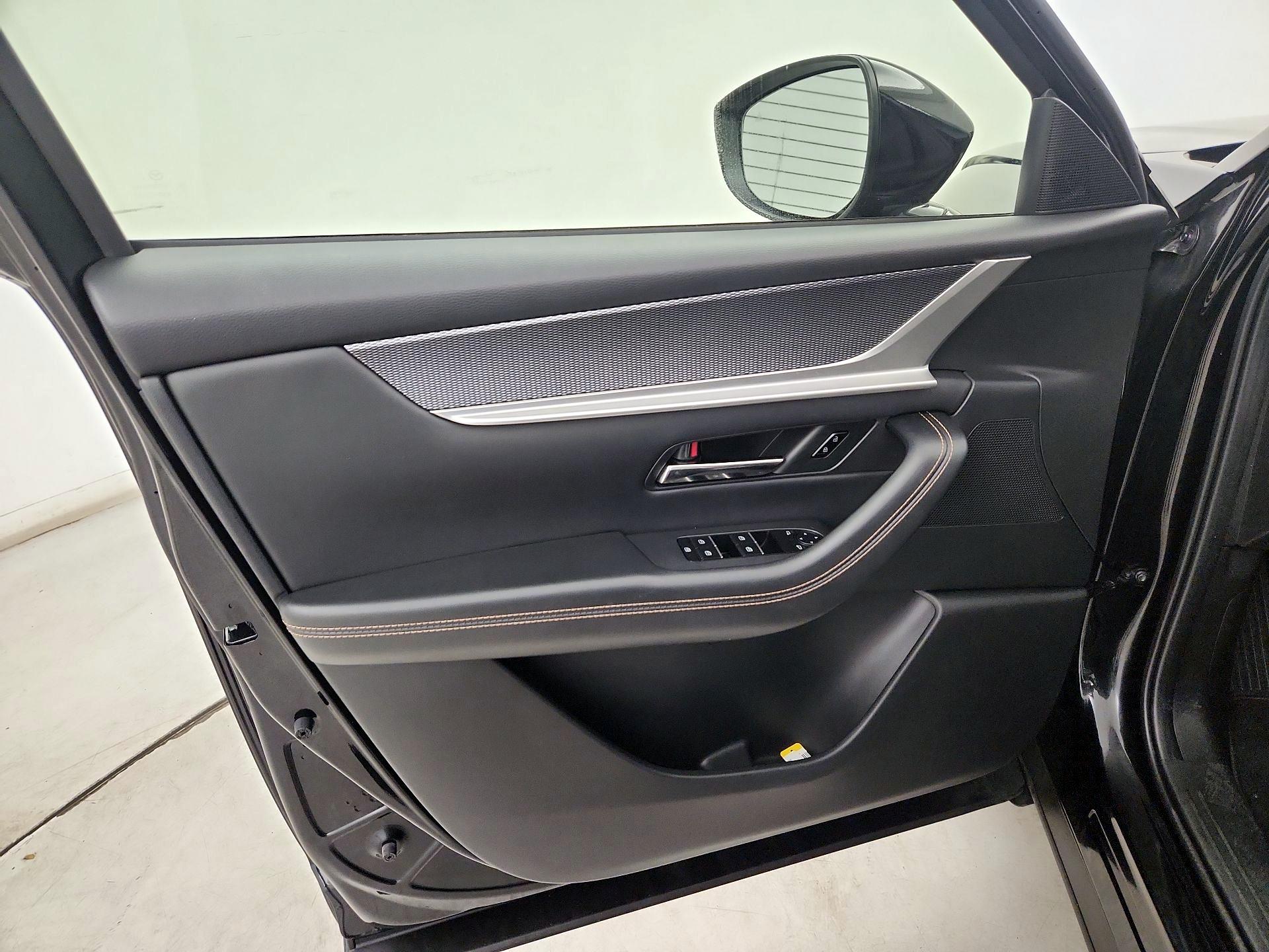 Thumbnail: 2025 Mazda CX-70 - 12