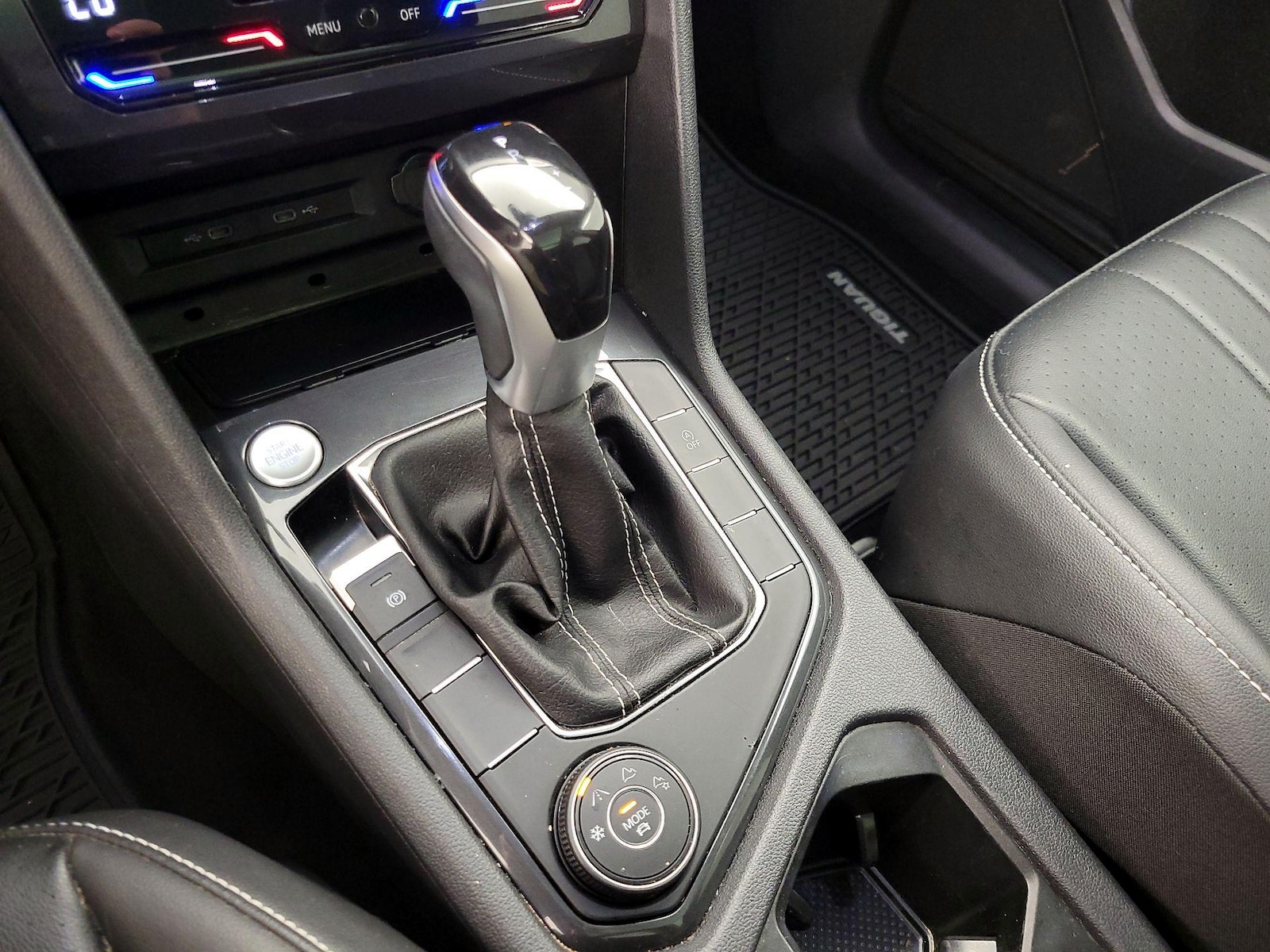 2022 Volkswagen Tiguan SE - Photo 18