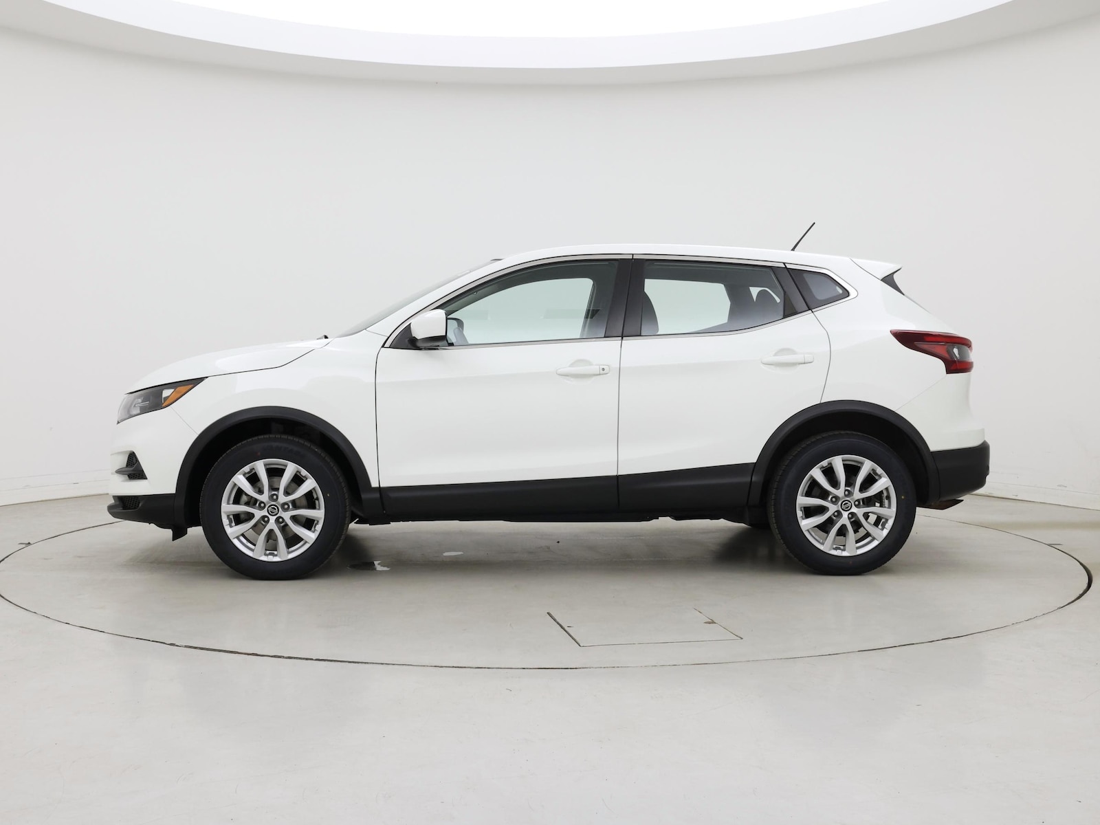 2021 Nissan Rogue Sport S - Photo 4