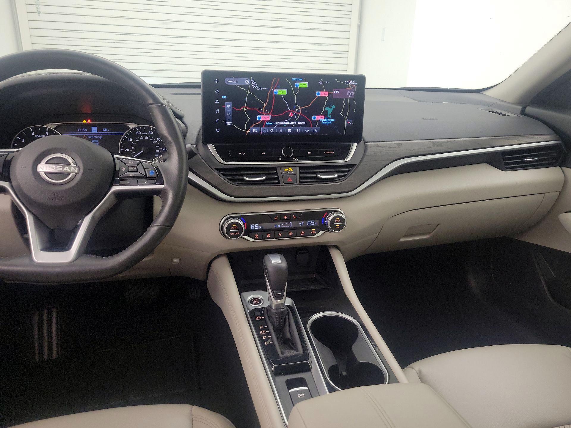 Thumbnail: 2023 Nissan Altima - 9