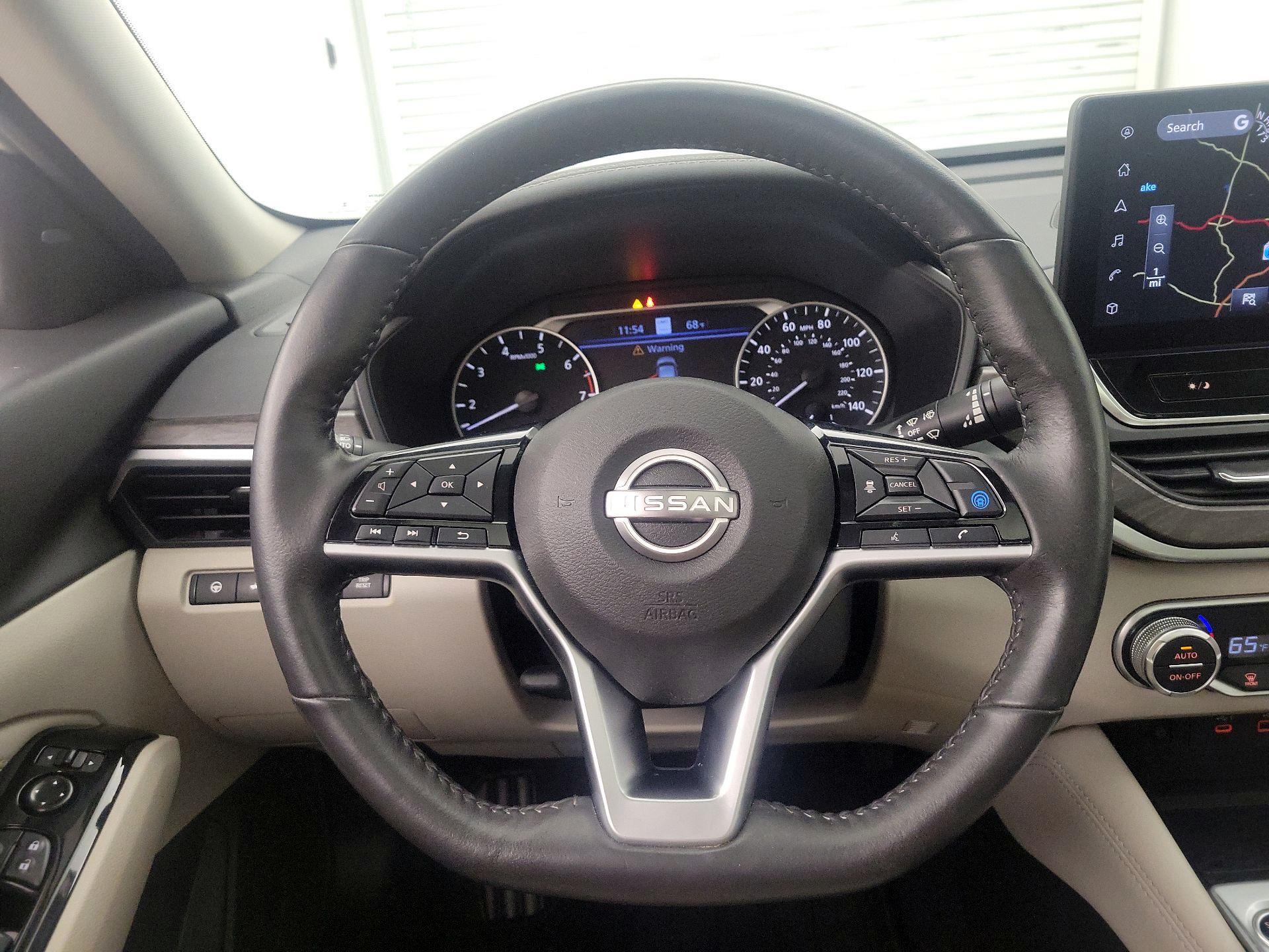 Thumbnail: 2023 Nissan Altima - 10