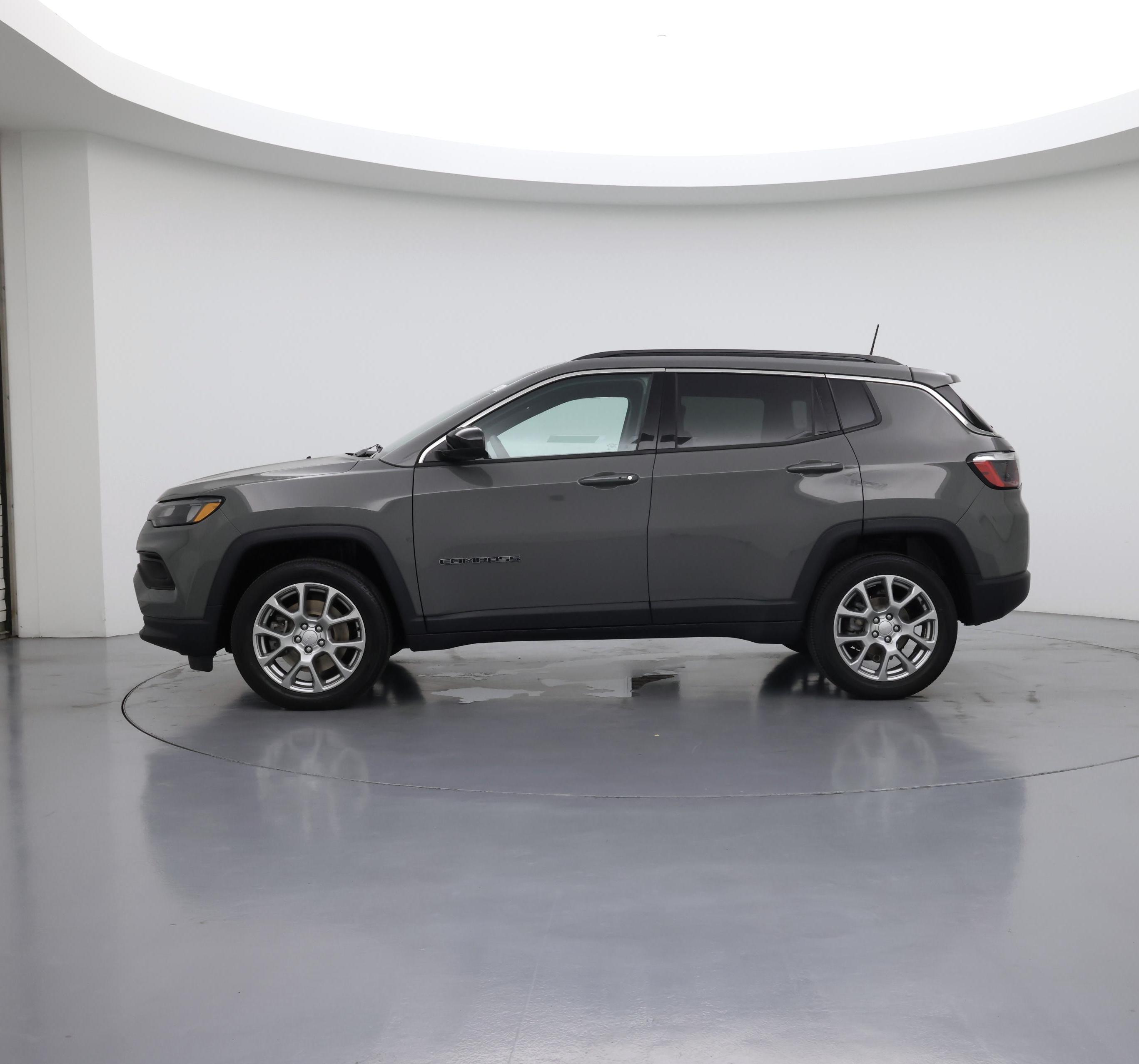 Thumbnail: 2023 Jeep Compass - 3