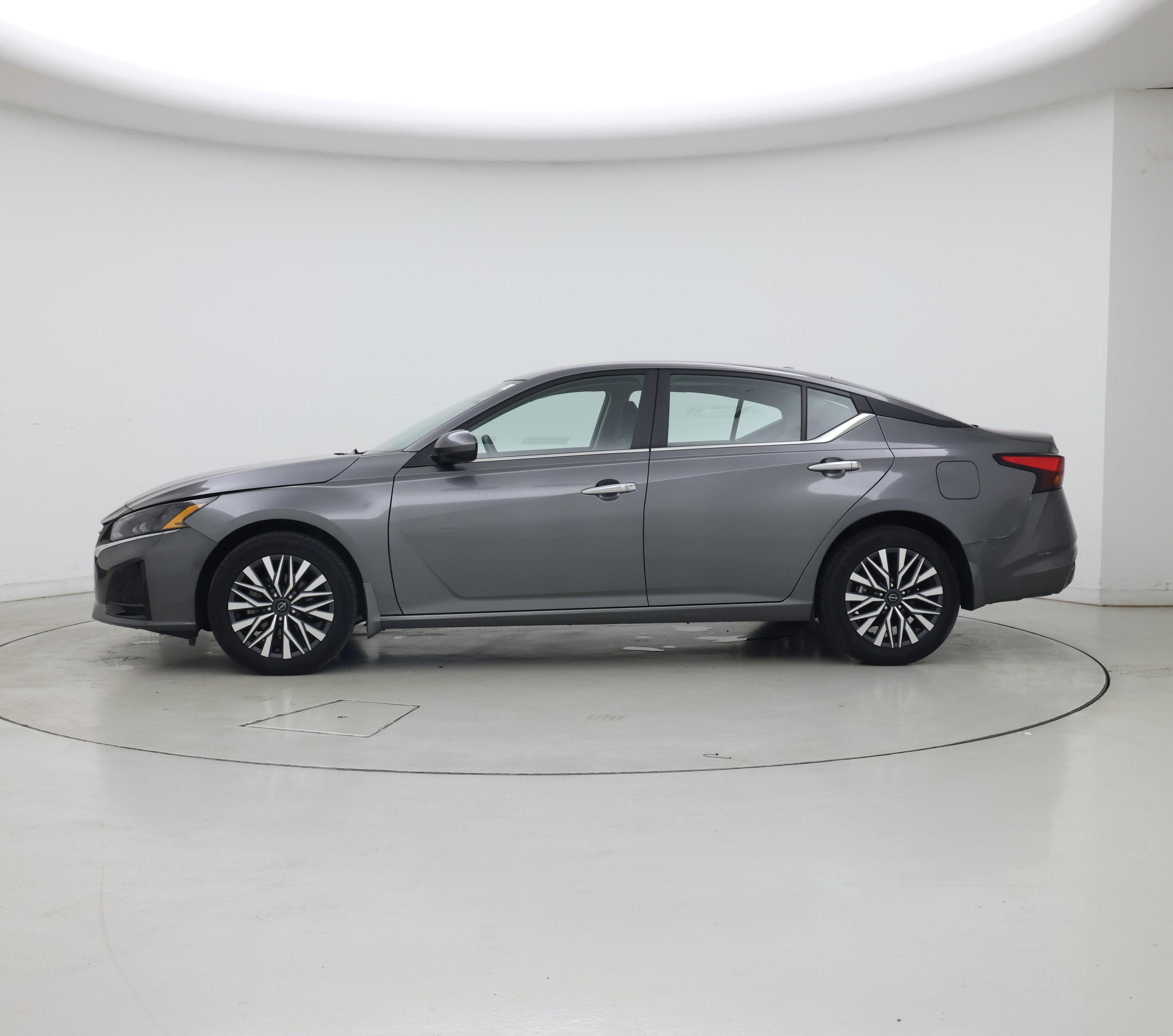 Thumbnail: 2023 Nissan Altima - 3