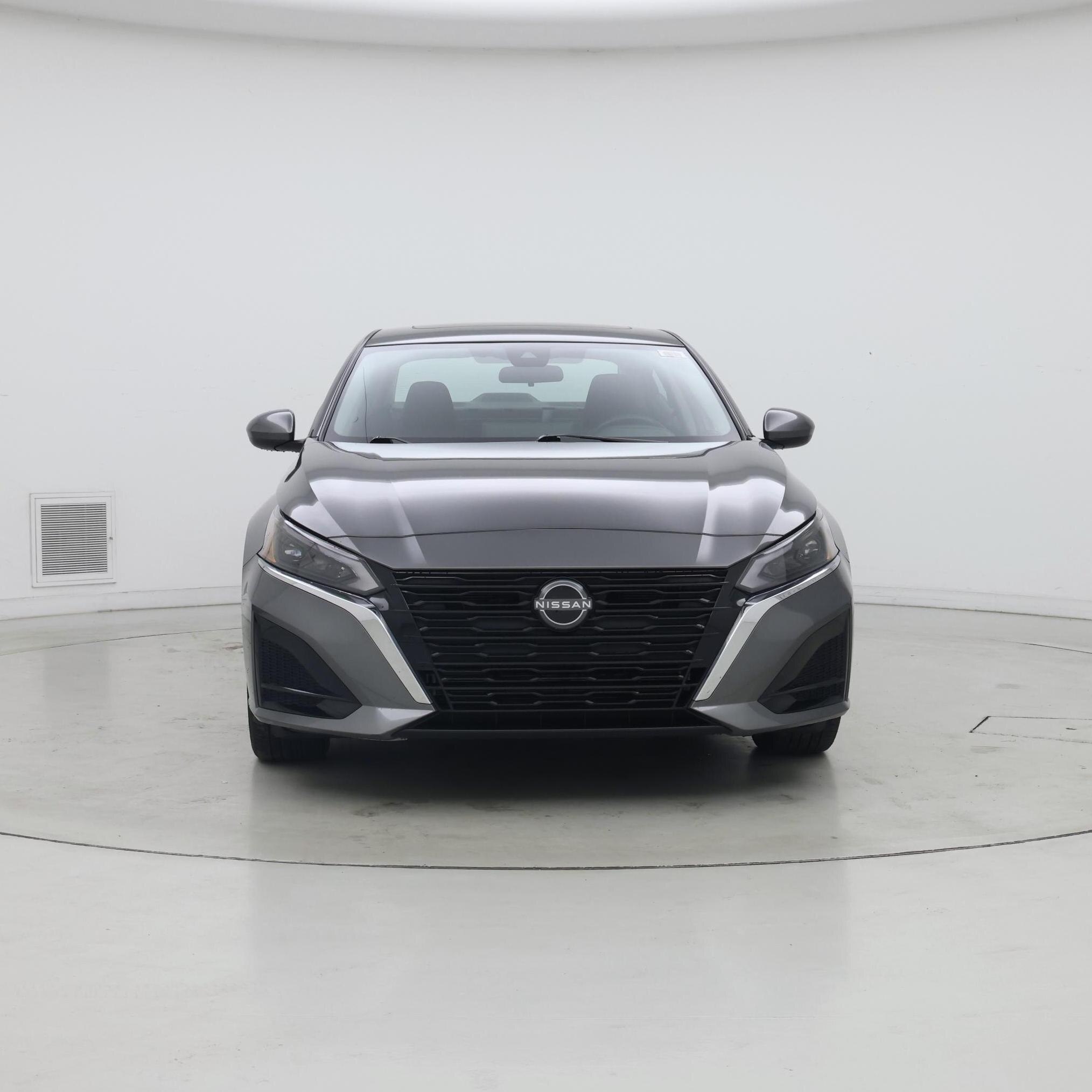 Thumbnail: 2023 Nissan Altima - 5