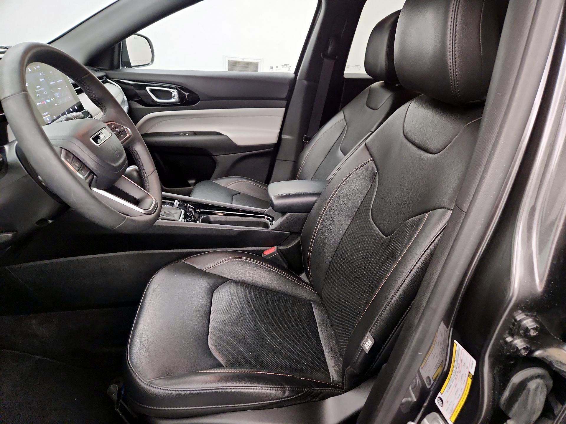 Thumbnail: 2023 Jeep Compass - 11