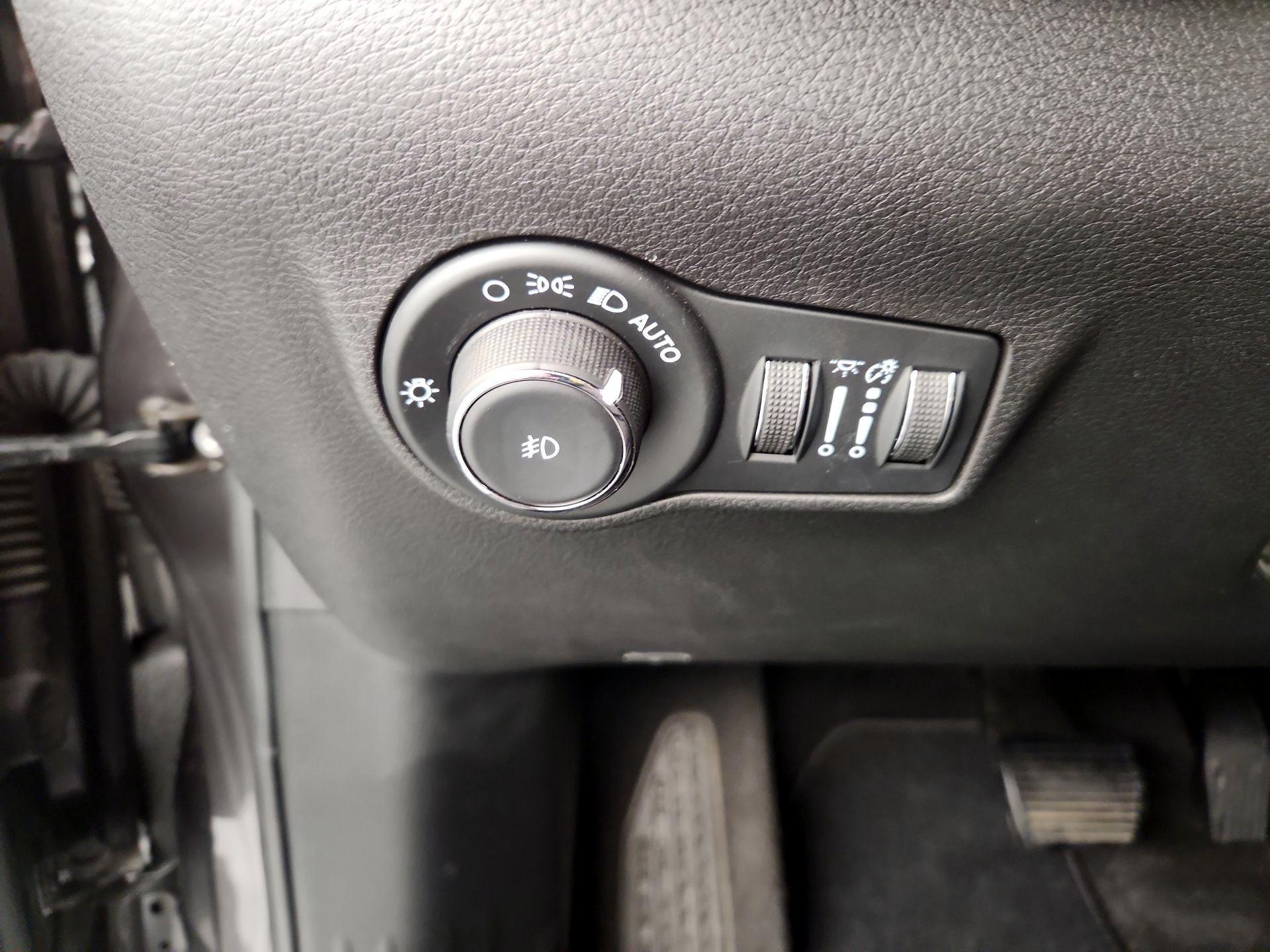 Thumbnail: 2023 Jeep Compass - 13