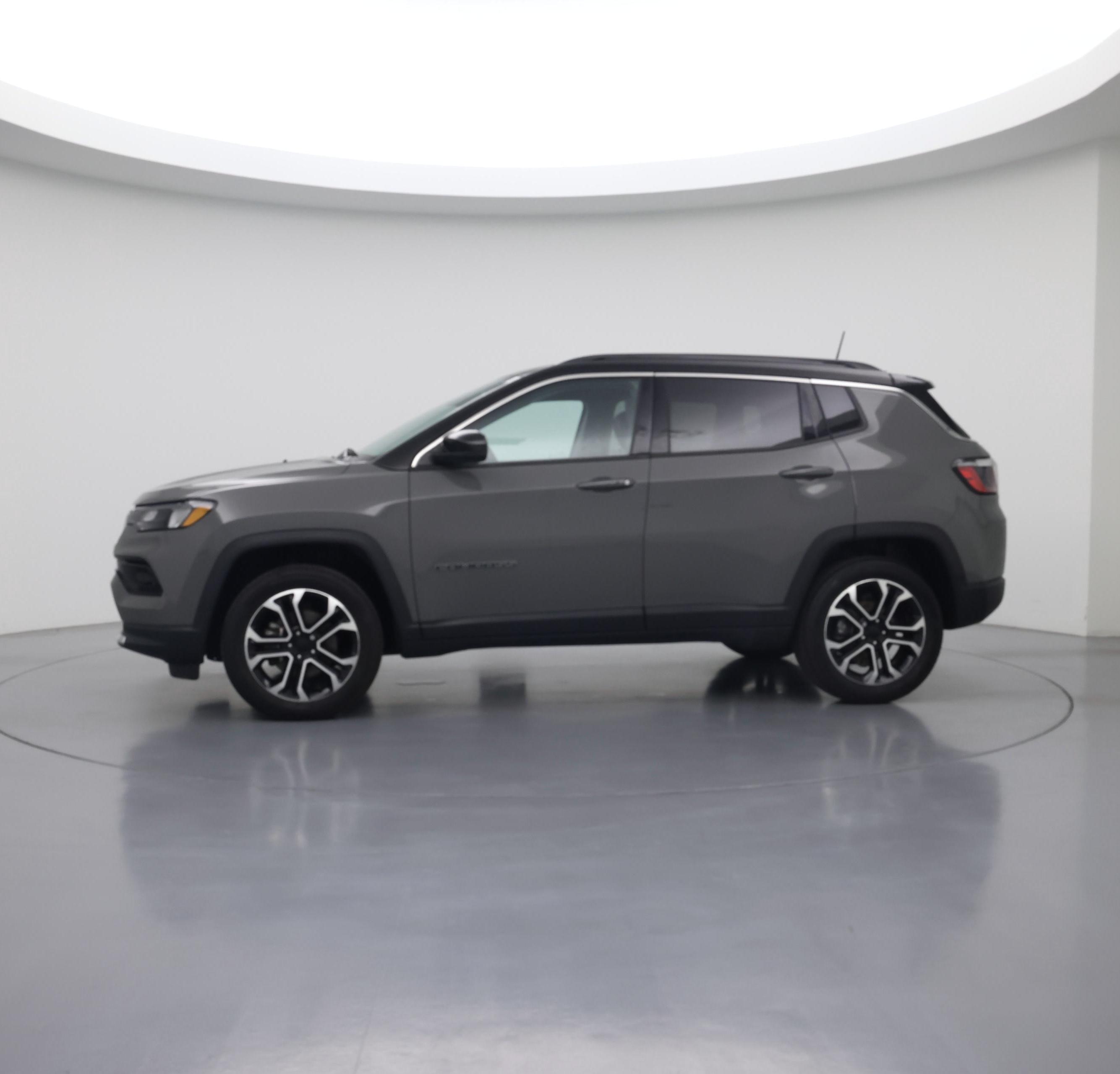 Thumbnail: 2022 Jeep Compass - 3