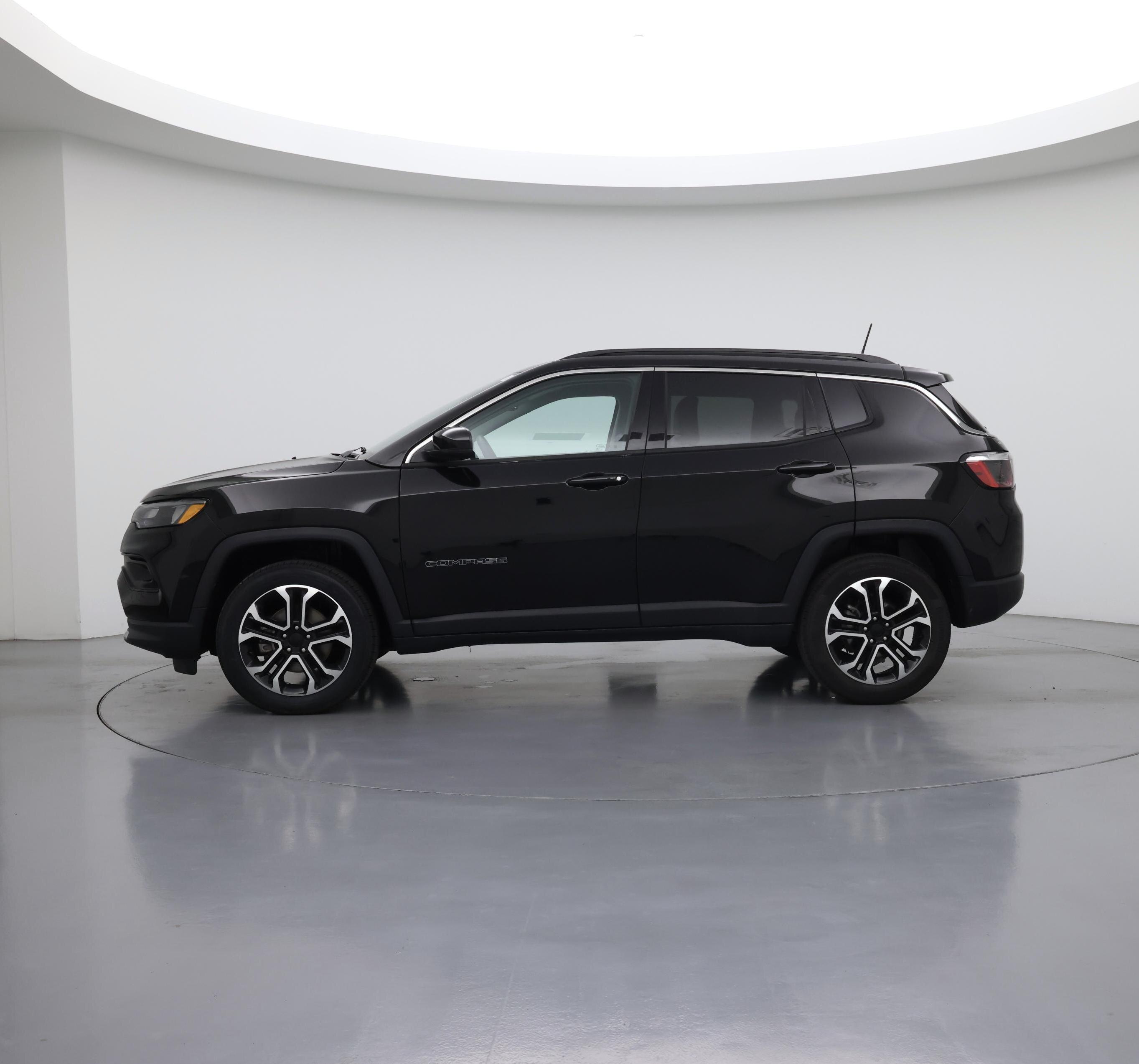 Thumbnail: 2022 Jeep Compass - 3