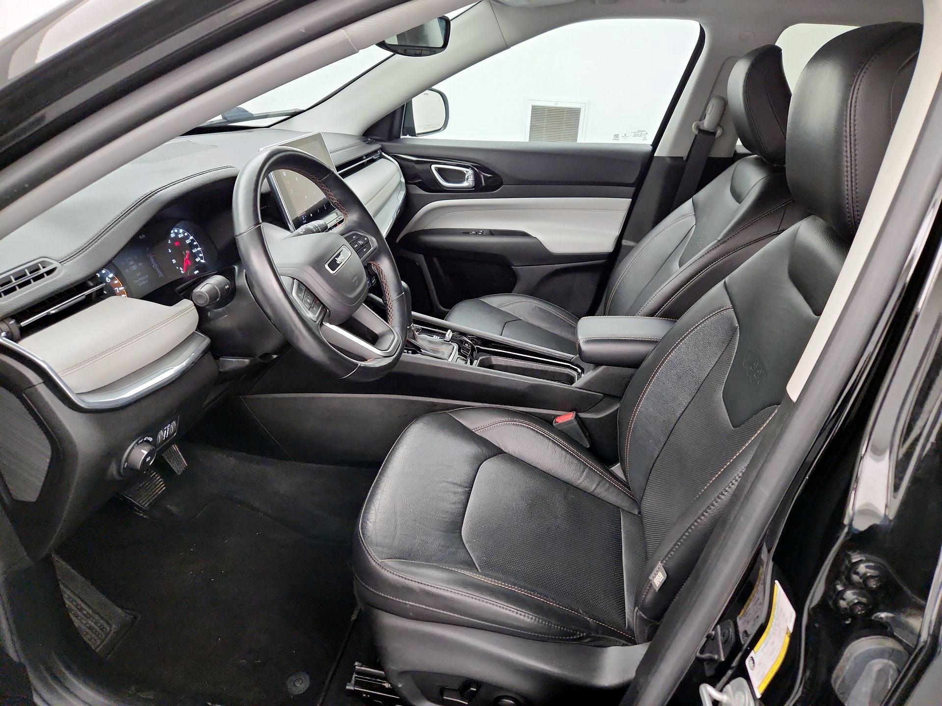 Thumbnail: 2022 Jeep Compass - 11