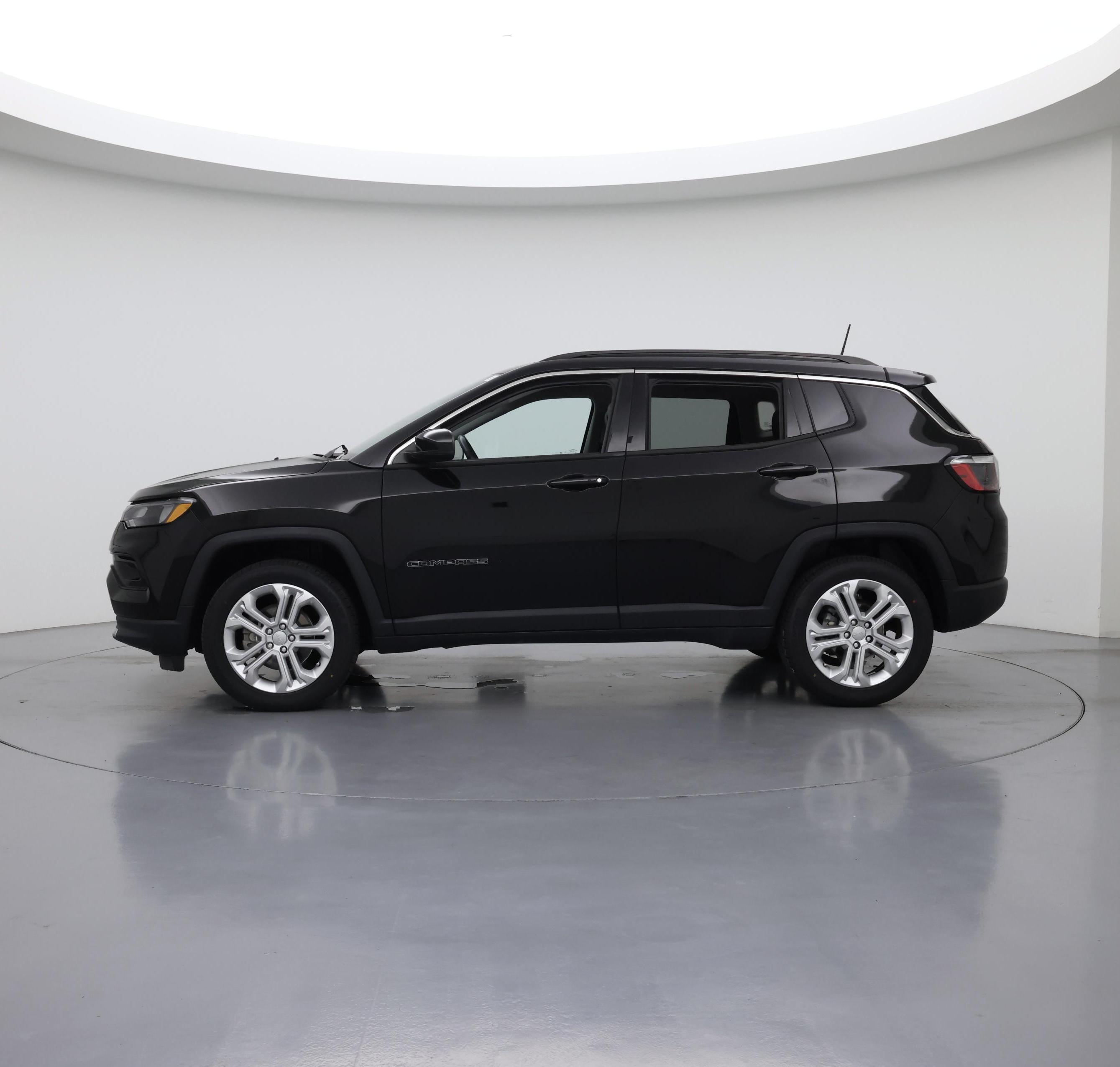 Thumbnail: 2022 Jeep Compass - 3