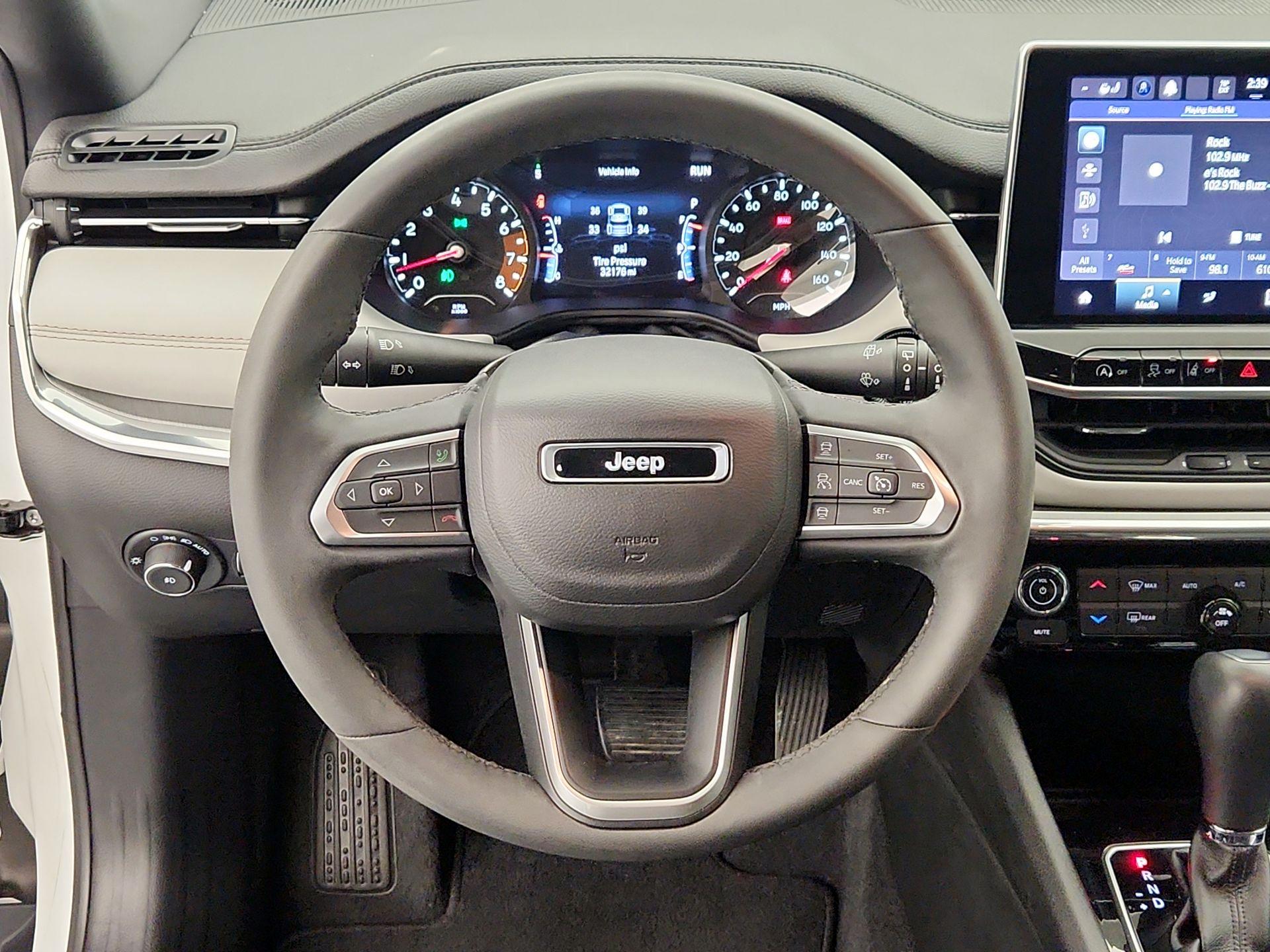Thumbnail: 2023 Jeep Compass - 10