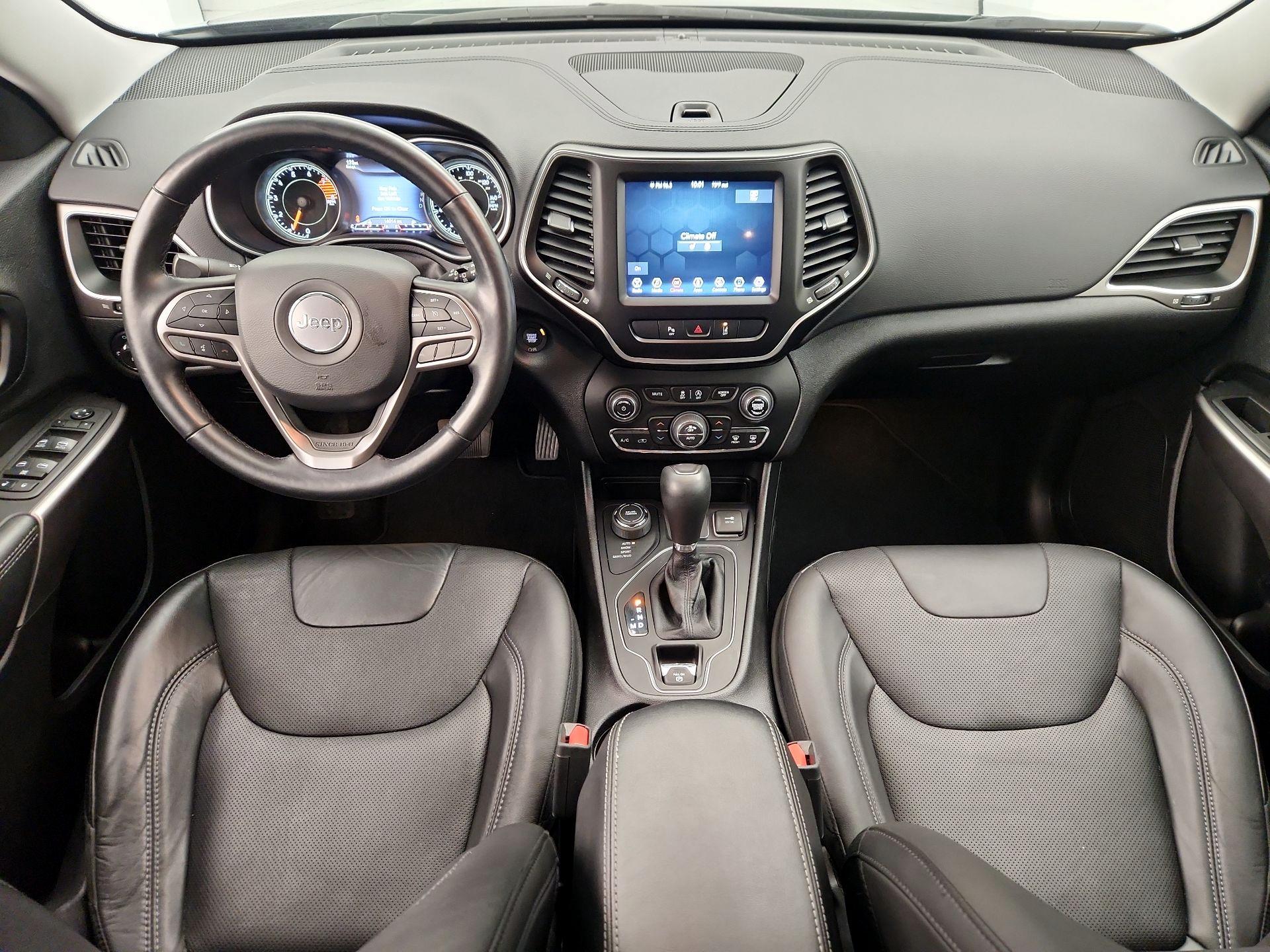 Thumbnail: 2021 Jeep Cherokee - 9