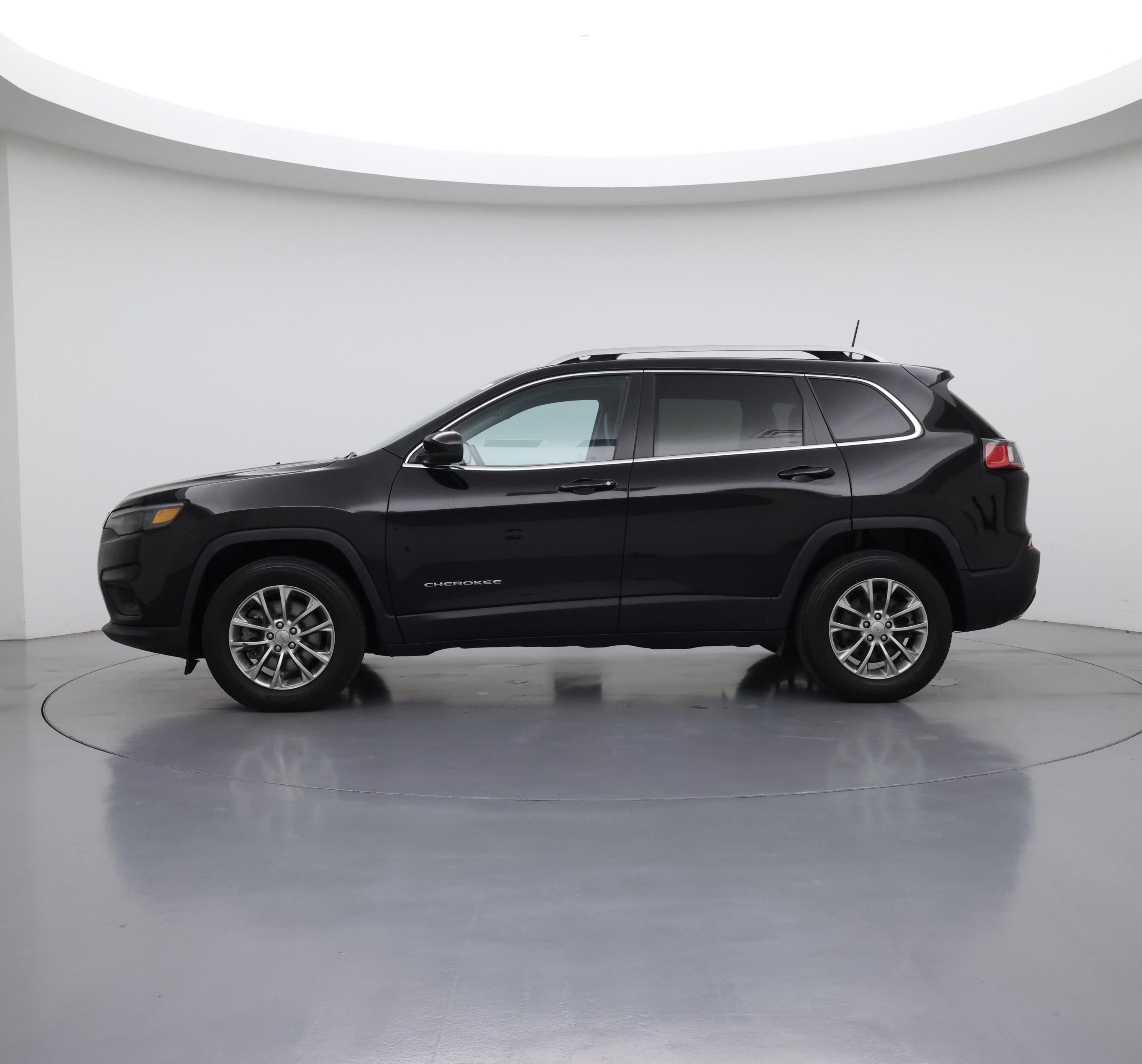 Thumbnail: 2021 Jeep Cherokee - 3