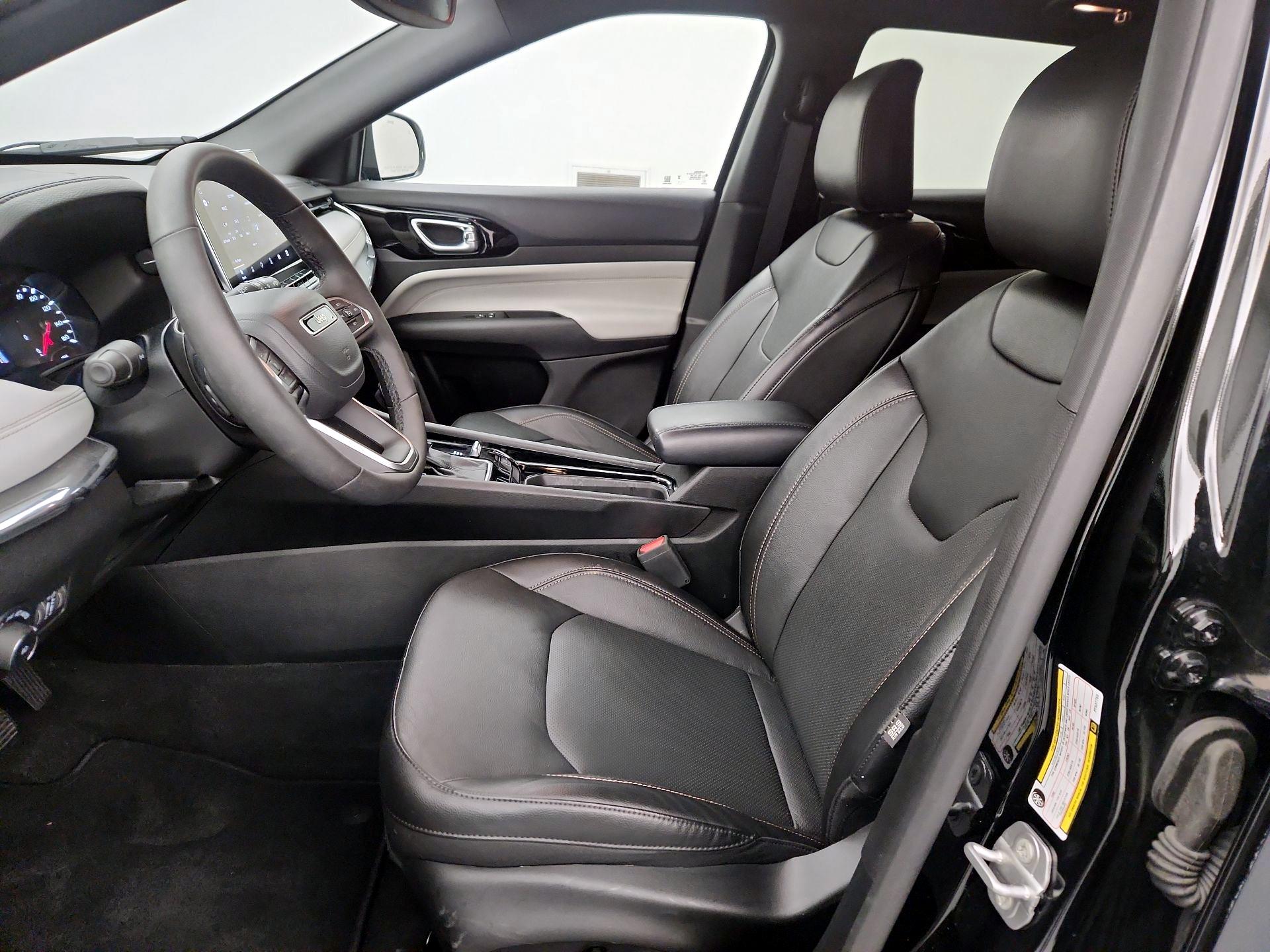 Thumbnail: 2023 Jeep Compass - 11