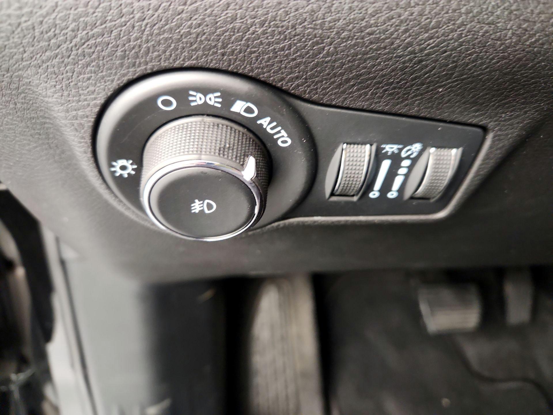 Thumbnail: 2023 Jeep Compass - 13