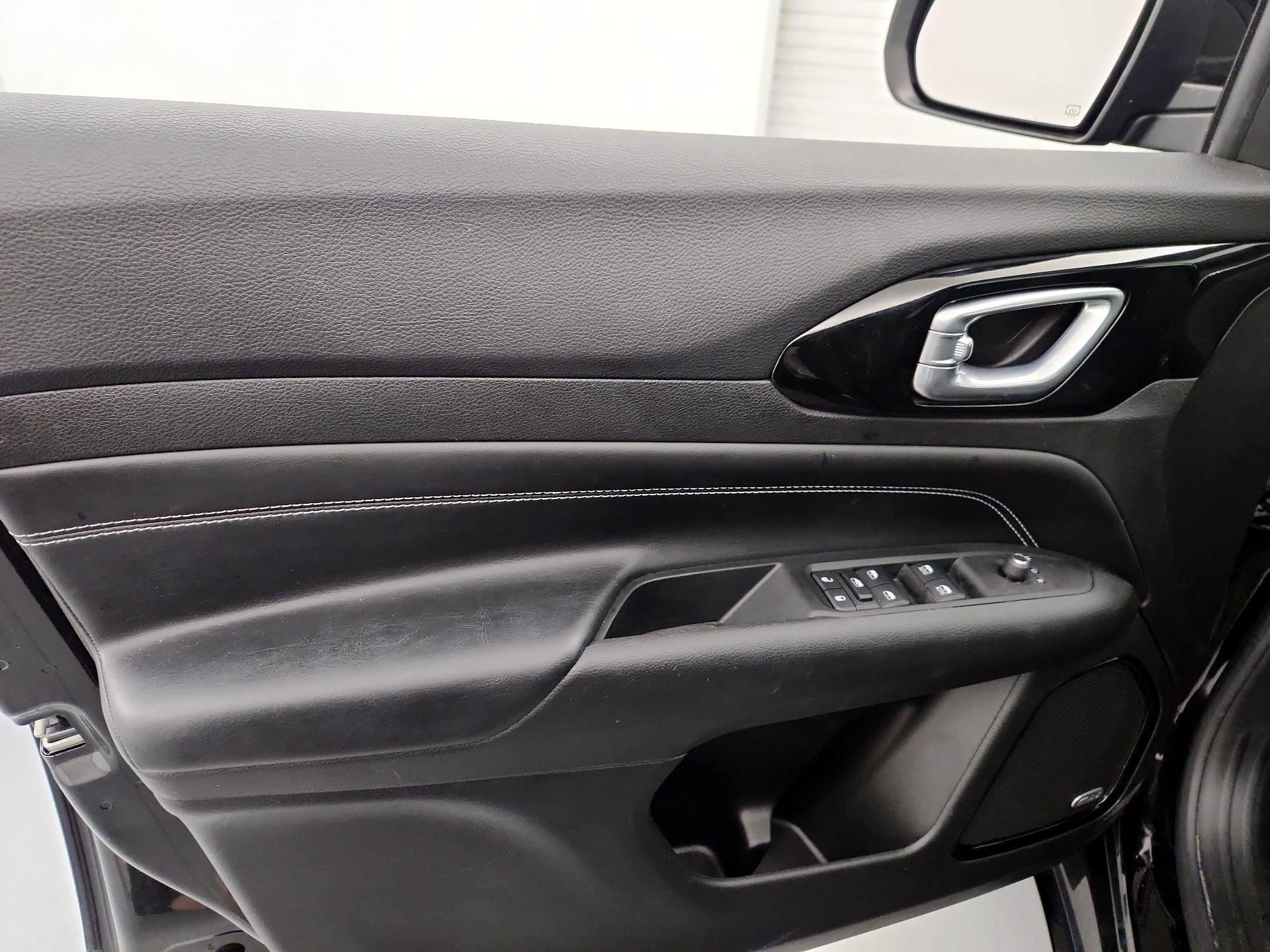 Thumbnail: 2022 Jeep Compass - 12